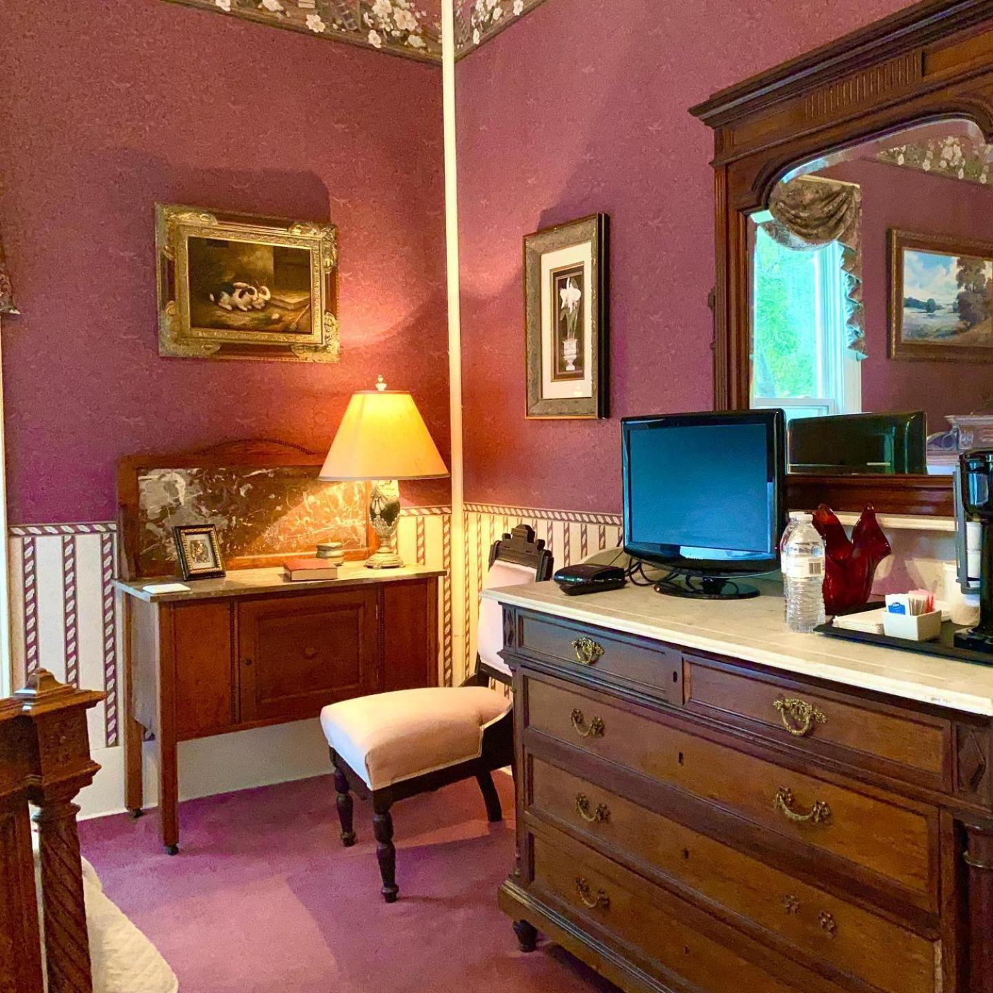 Four Winds Victorian Venue & Suites photo 30