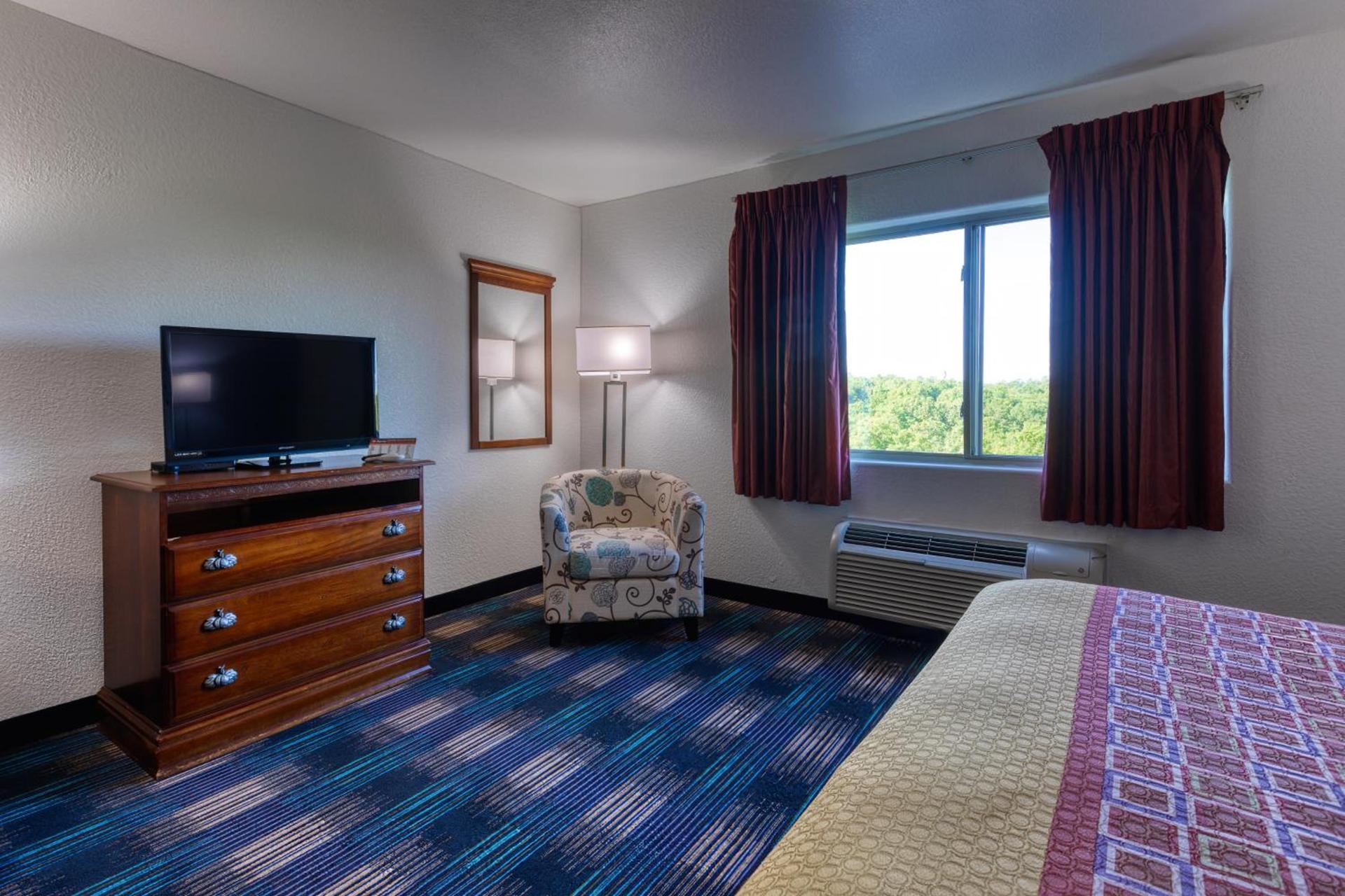 All Towne Suites photo 11