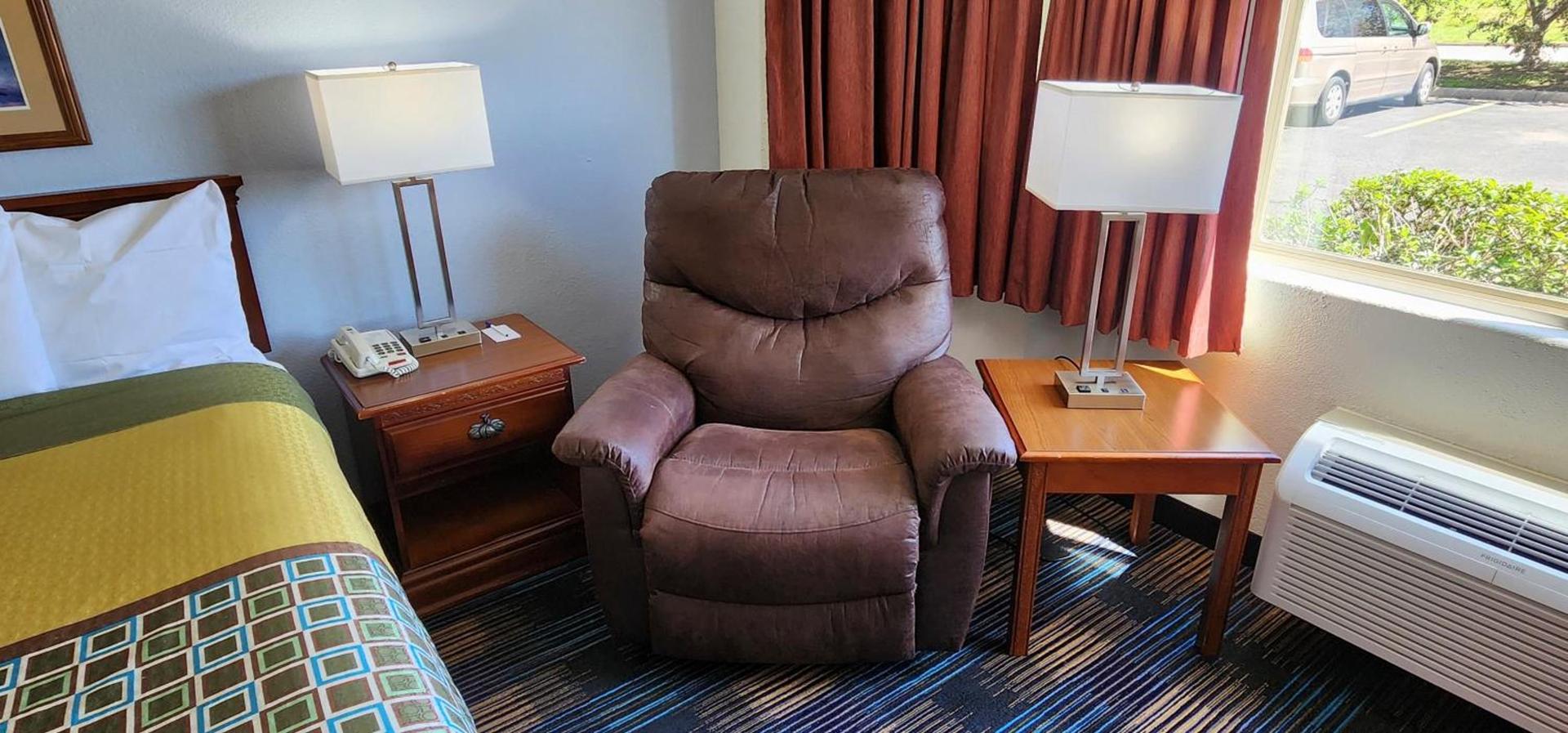 All Towne Suites photo 19