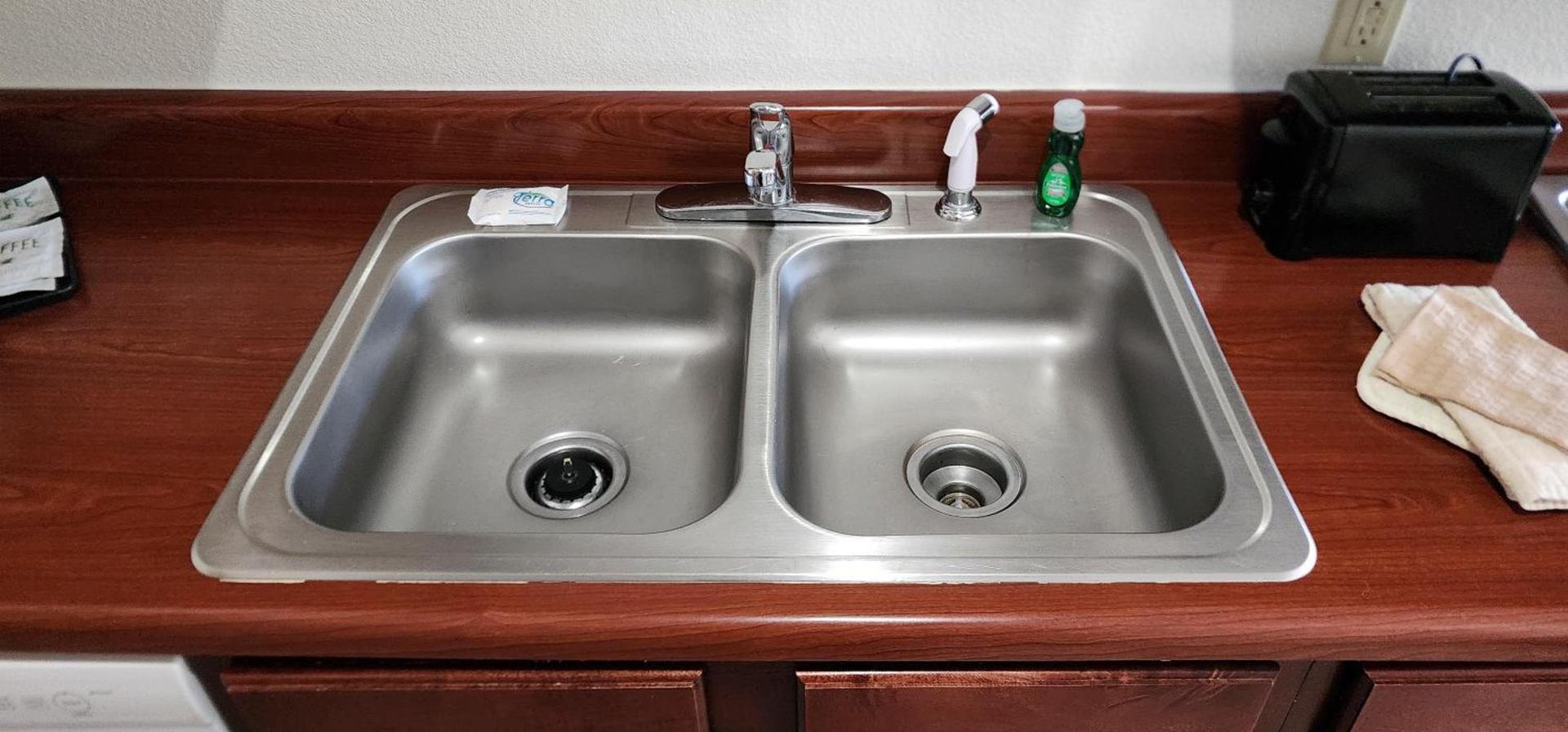 All Towne Suites photo 34
