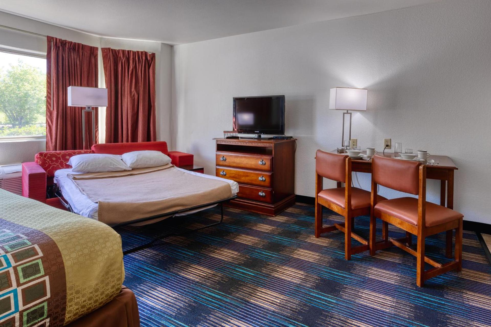 All Towne Suites photo 38