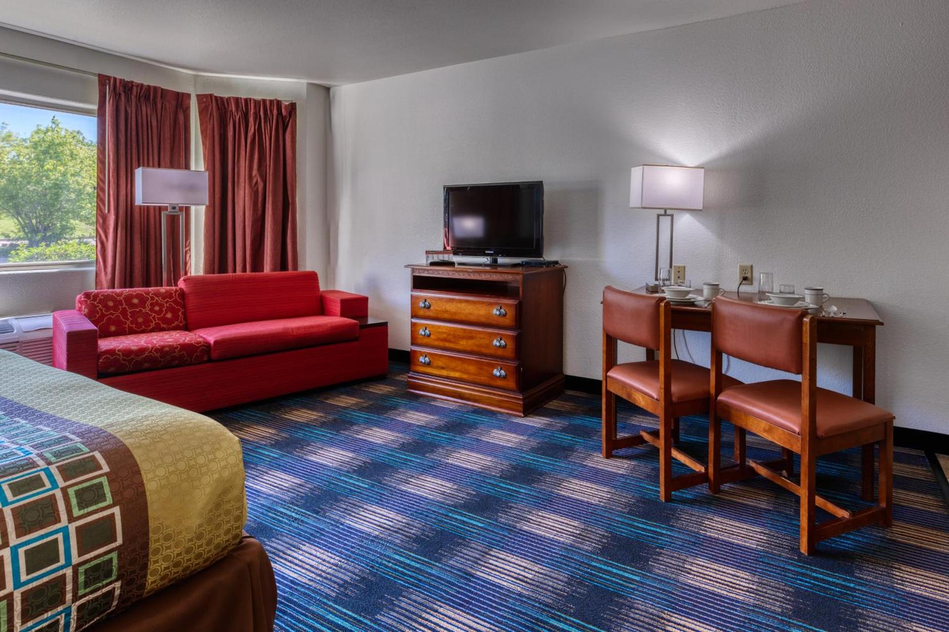 All Towne Suites photo 42