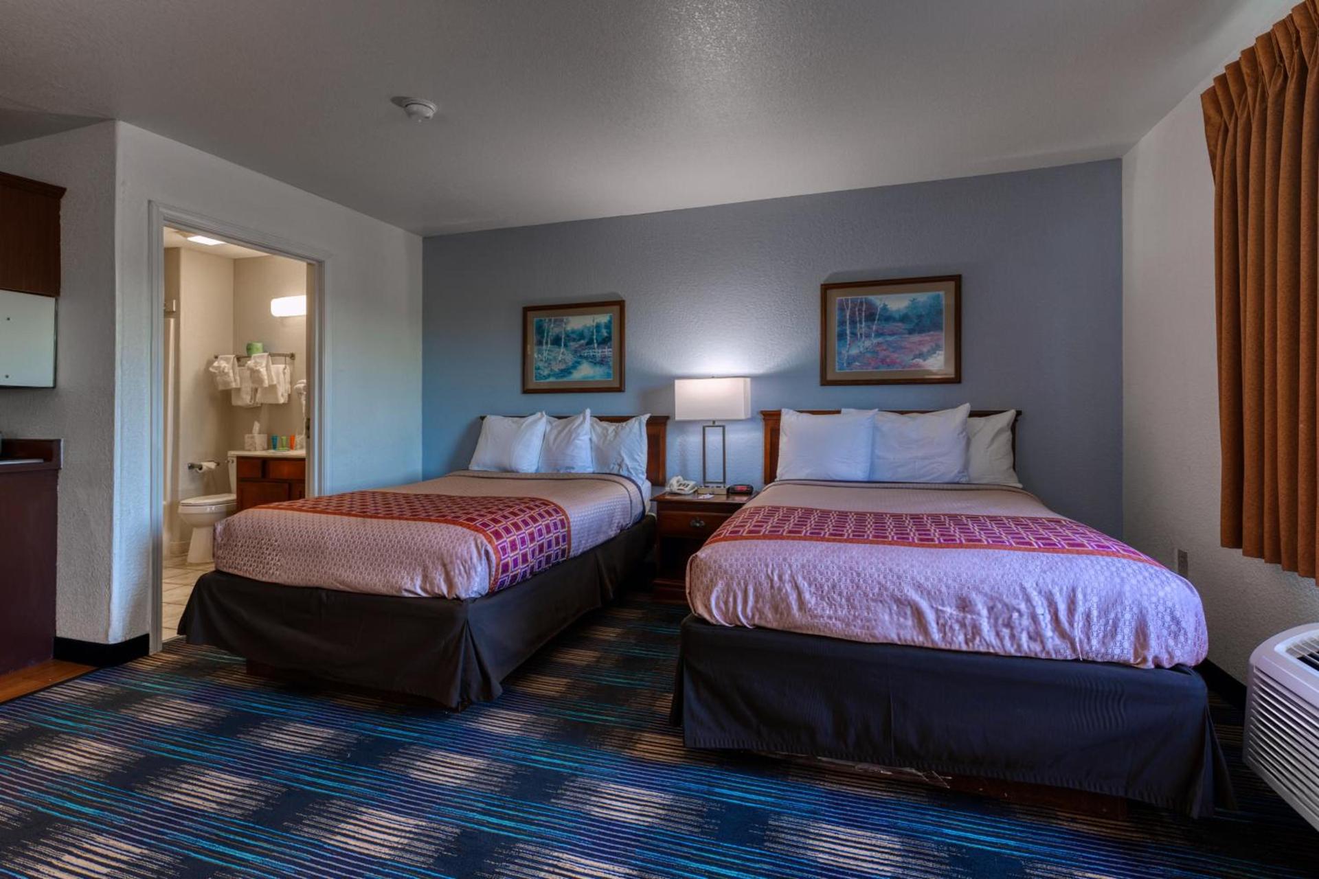 All Towne Suites photo 55