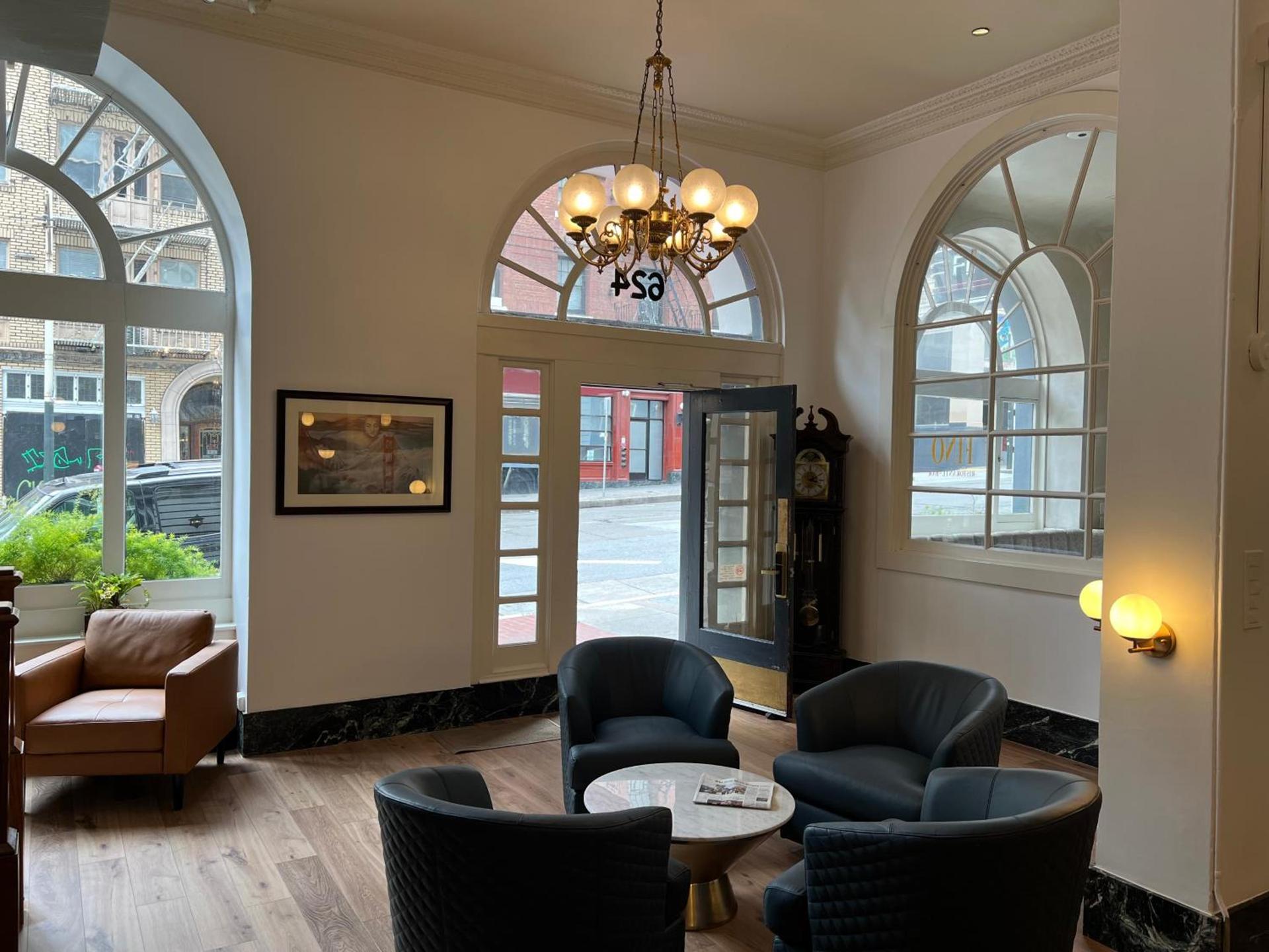 The Andrews Hotel photo 3