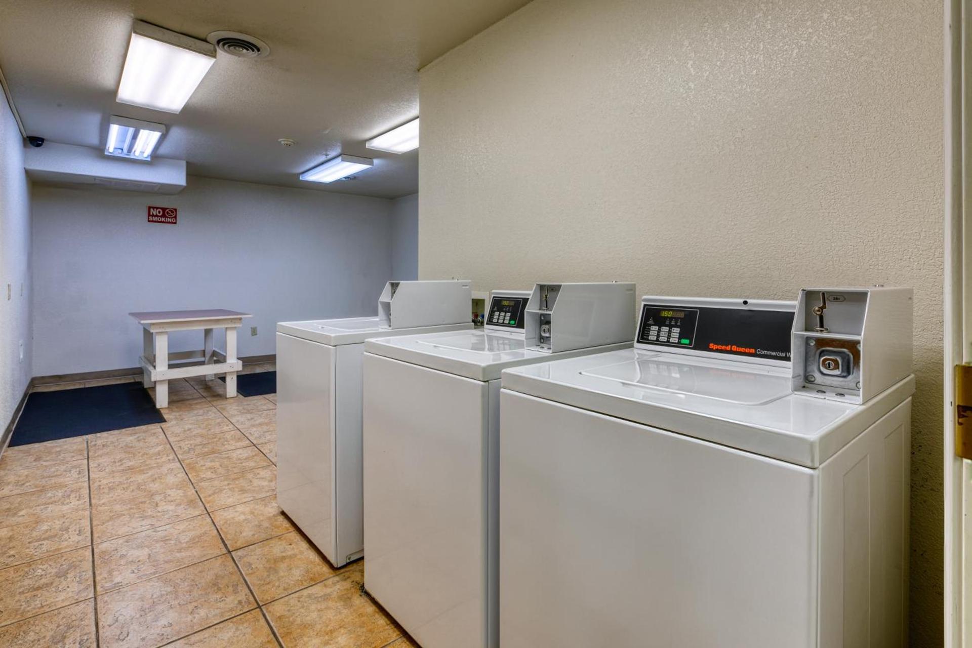 All Towne Suites photo 63