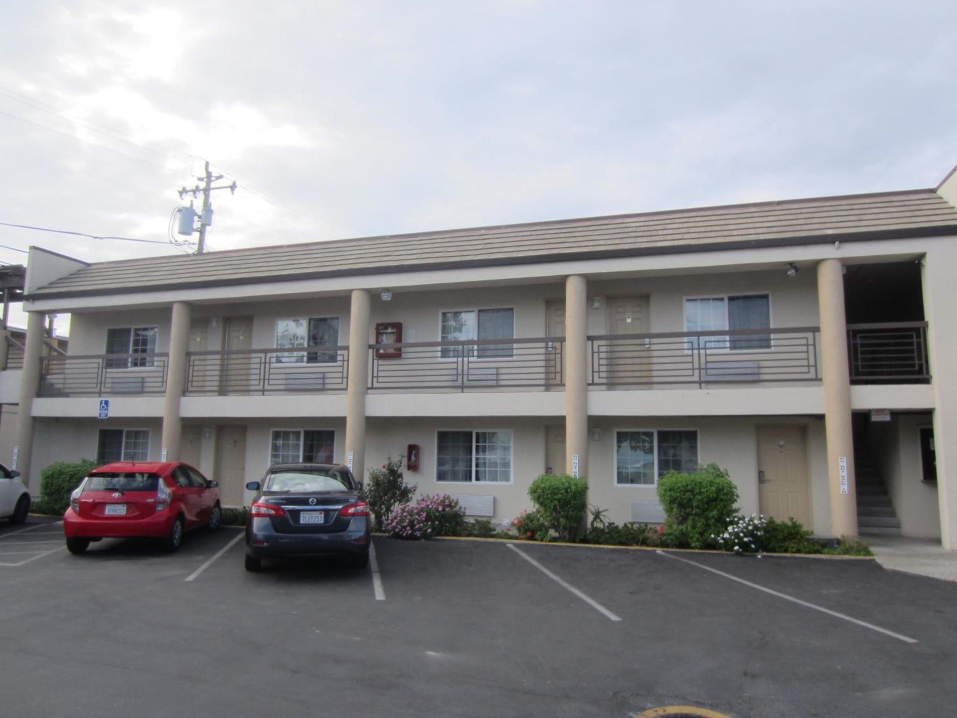Redwood Creek Inn photo 11