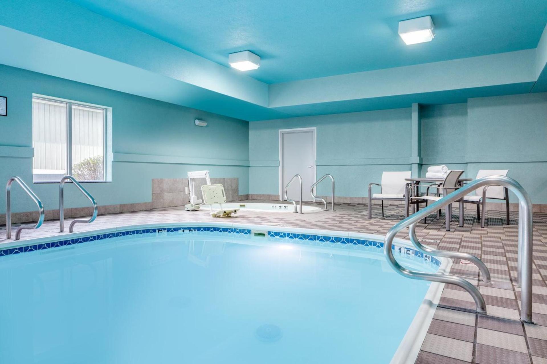 Holiday Inn Express Kearney by IHG photo 73