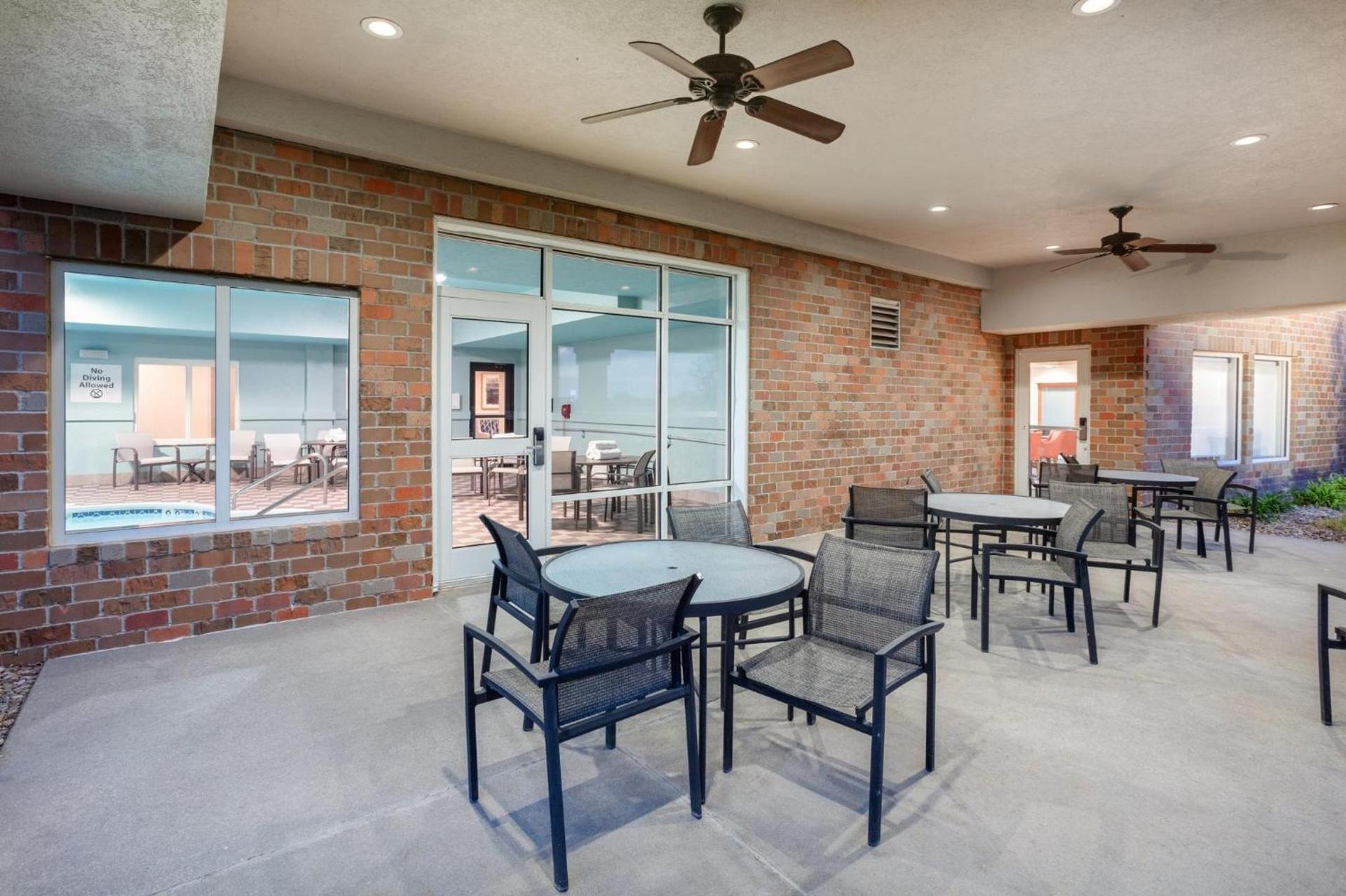 Holiday Inn Express Kearney by IHG photo 58