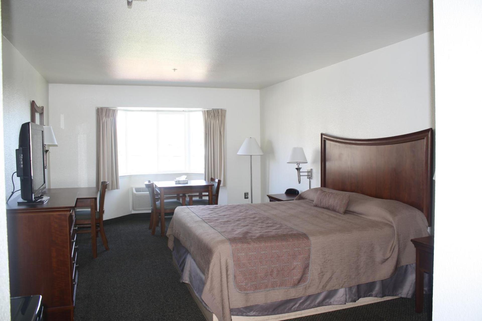 Airport Inn photo 66