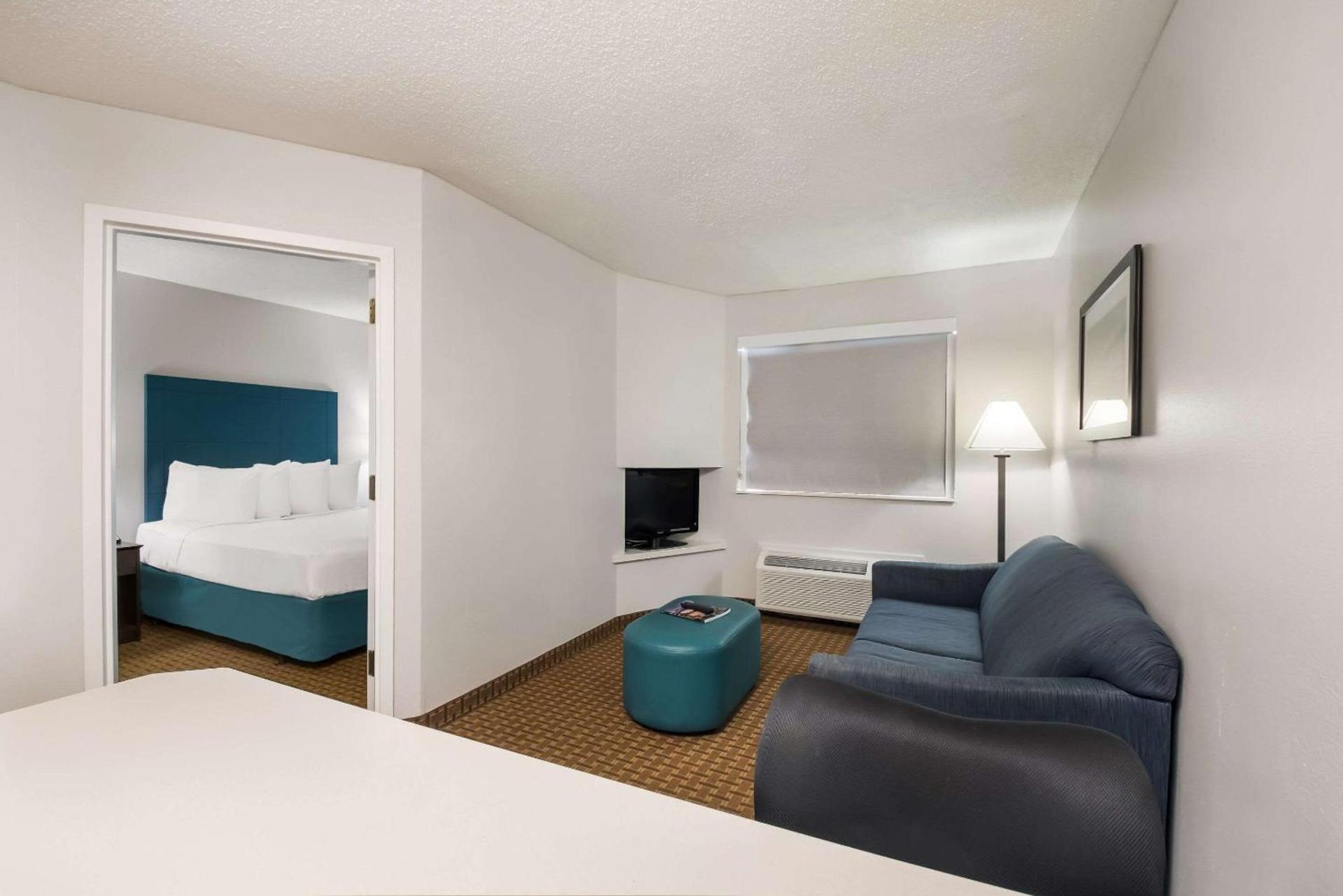 MainStay Suites Chattanooga Hamilton Place photo 44