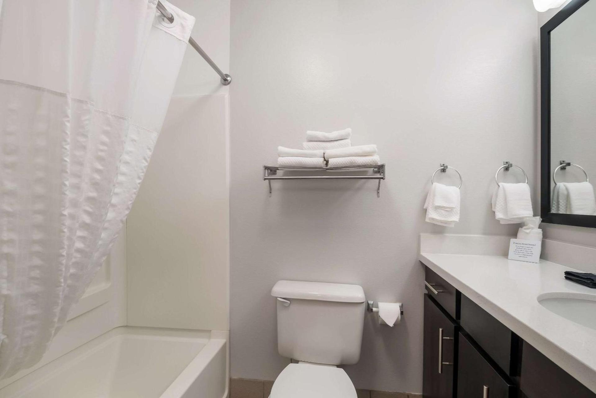 MainStay Suites Chattanooga Hamilton Place photo 2