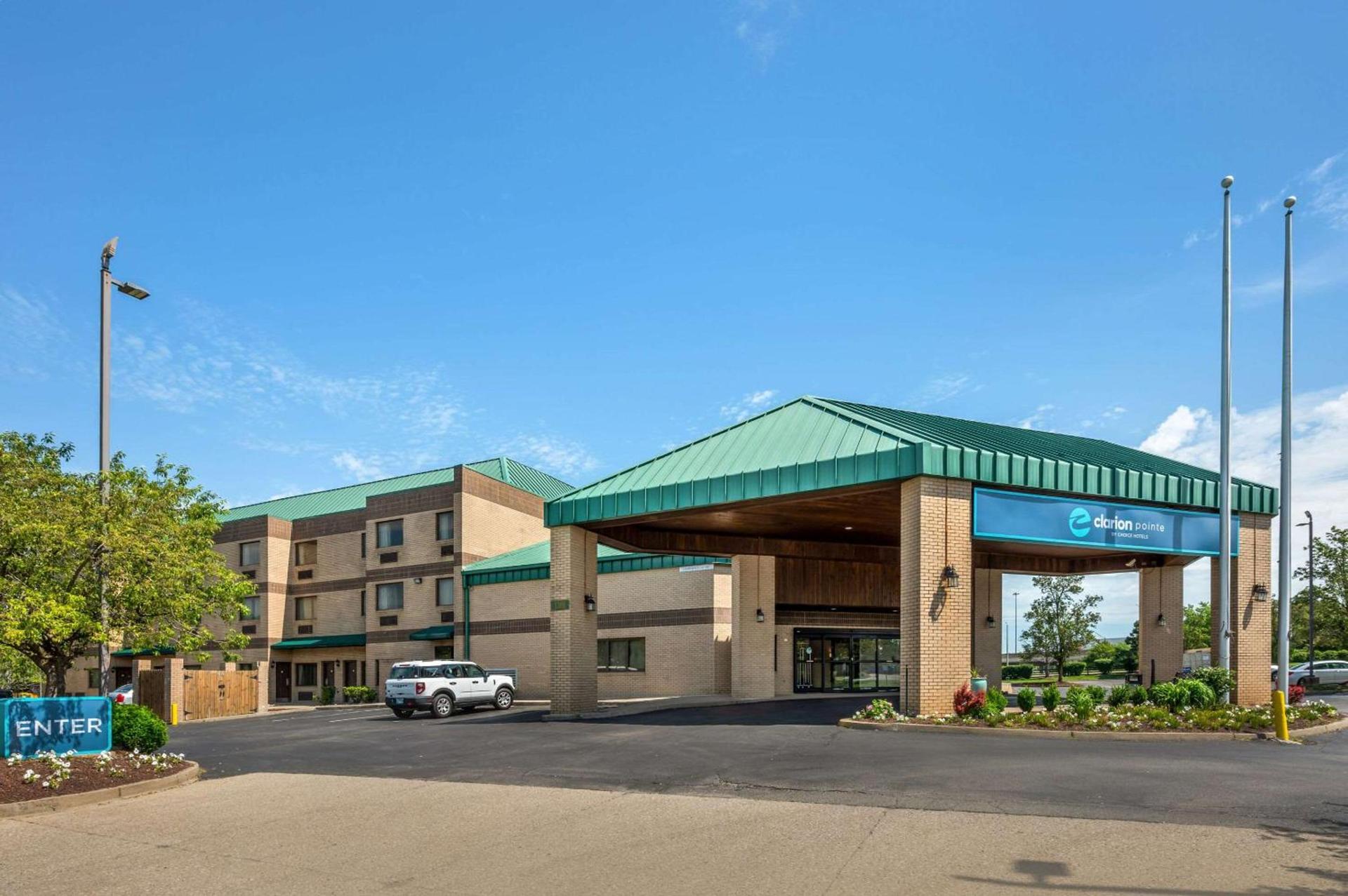 Clarion Pointe Louisville East — hotel in Louisville