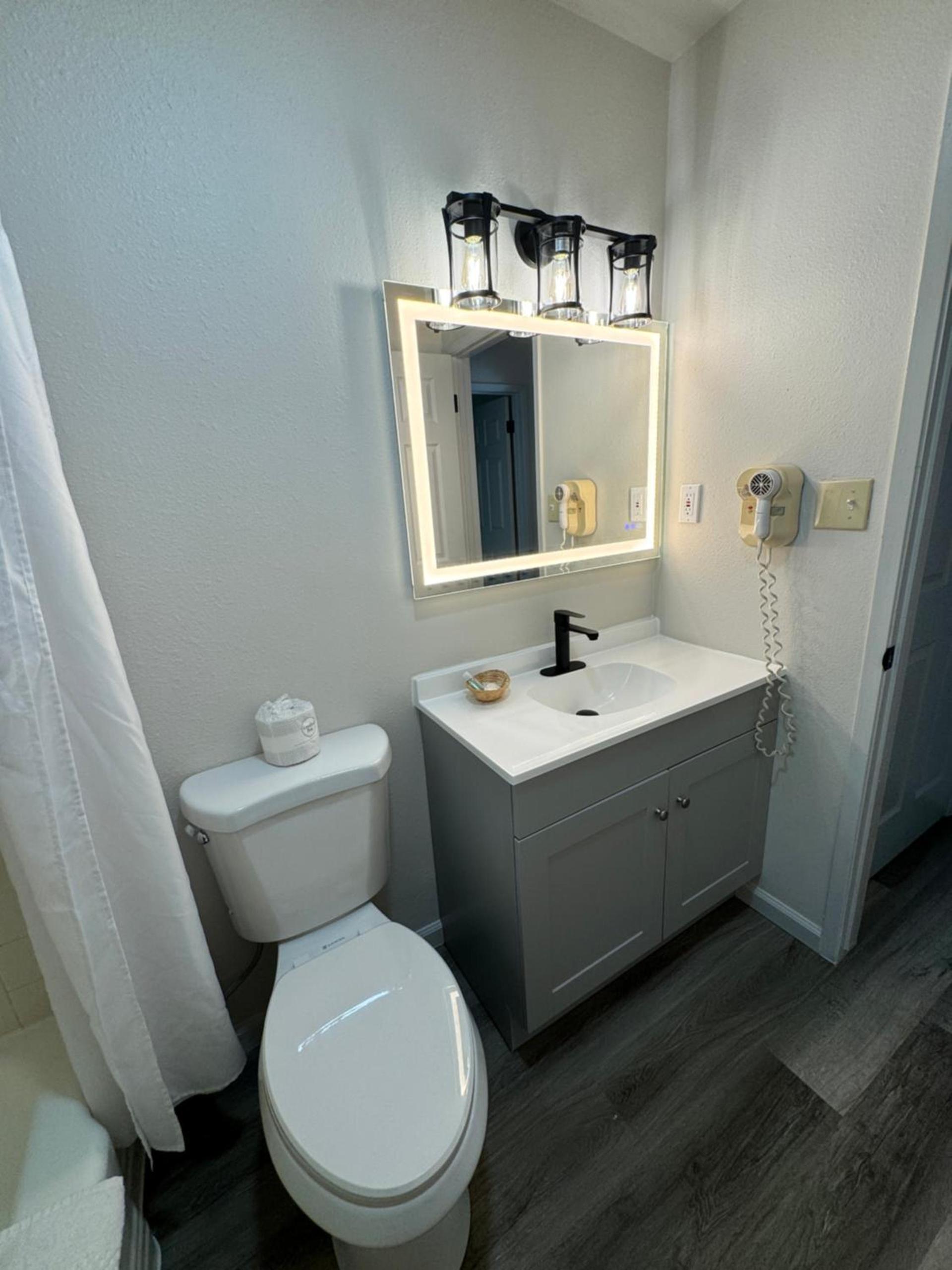 Quality Inn & Suites Jackson photo 63