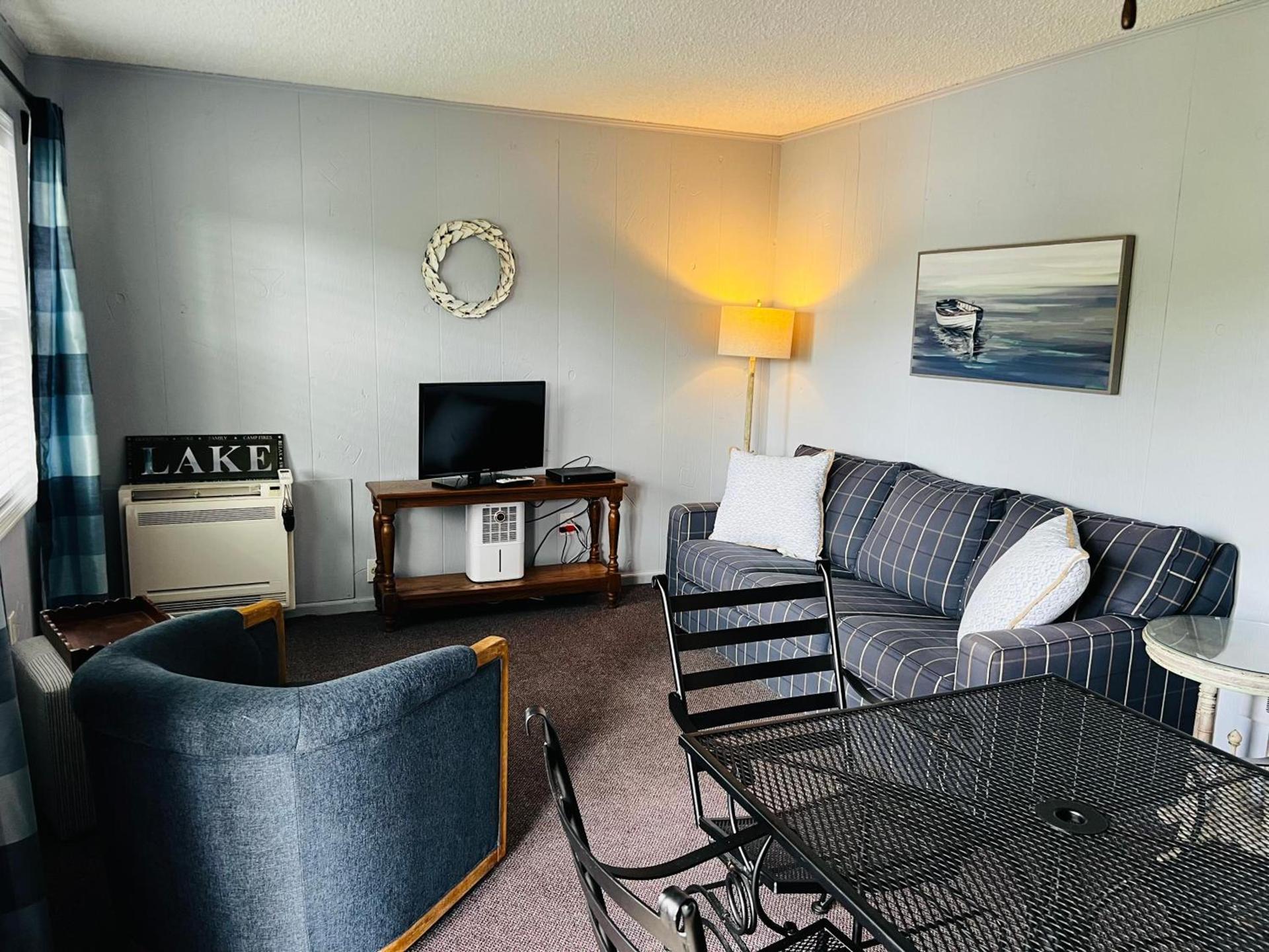 Boundary Waters Resort & Marina photo 44