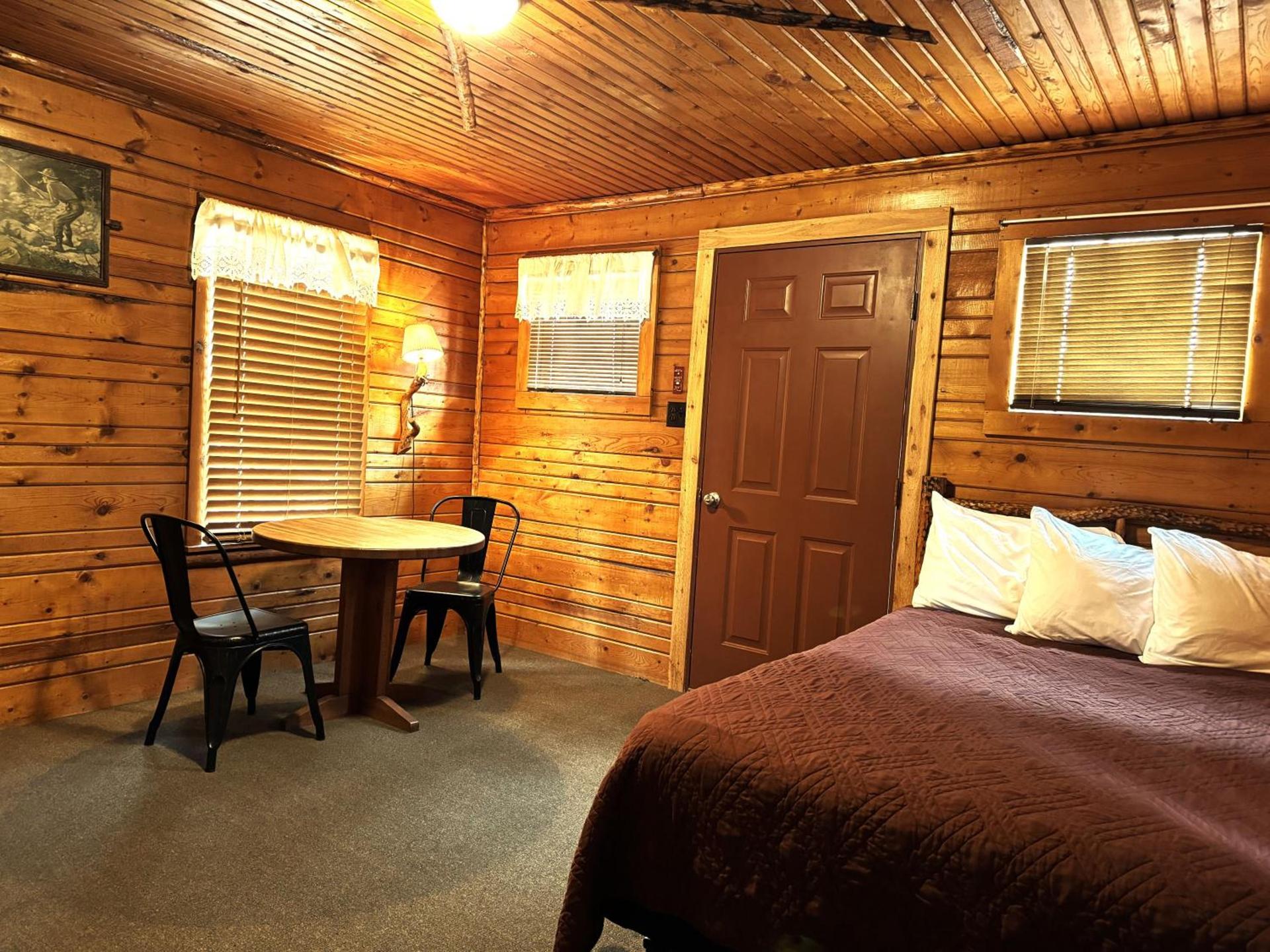 Yellowstone Cabins and RV photo 10