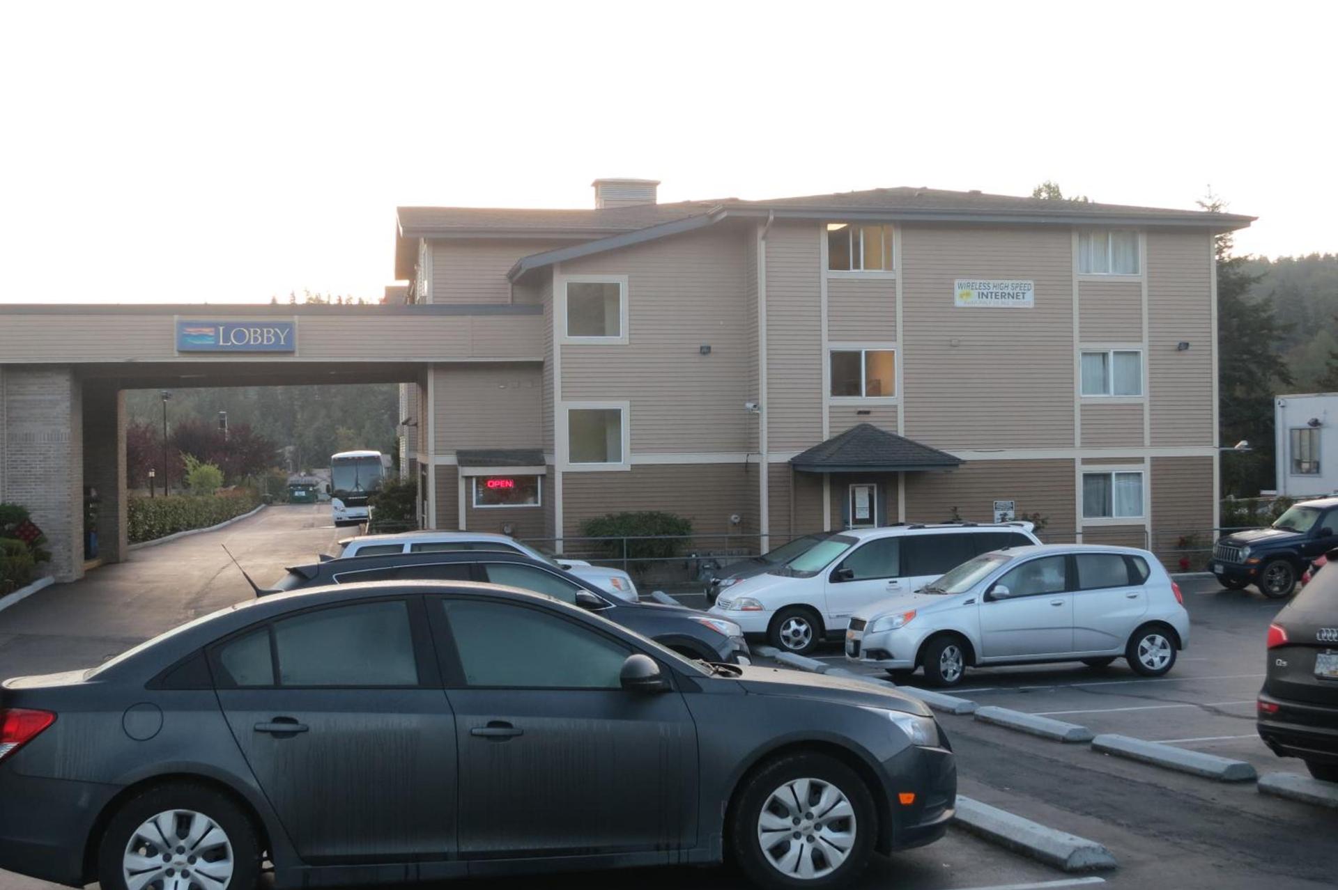 Bay City Inn photo 21