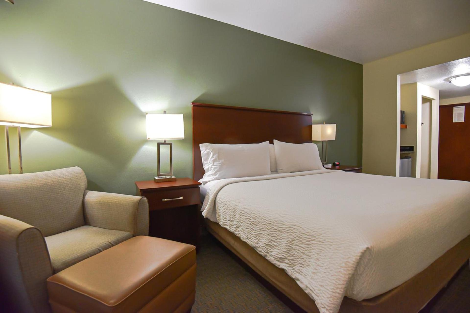 Holiday Inn Express & Suites Cocoa by IHG photo 40