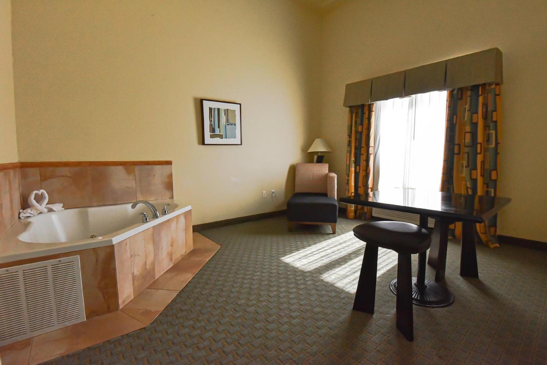 Holiday Inn Express & Suites Cocoa by IHG photo 41