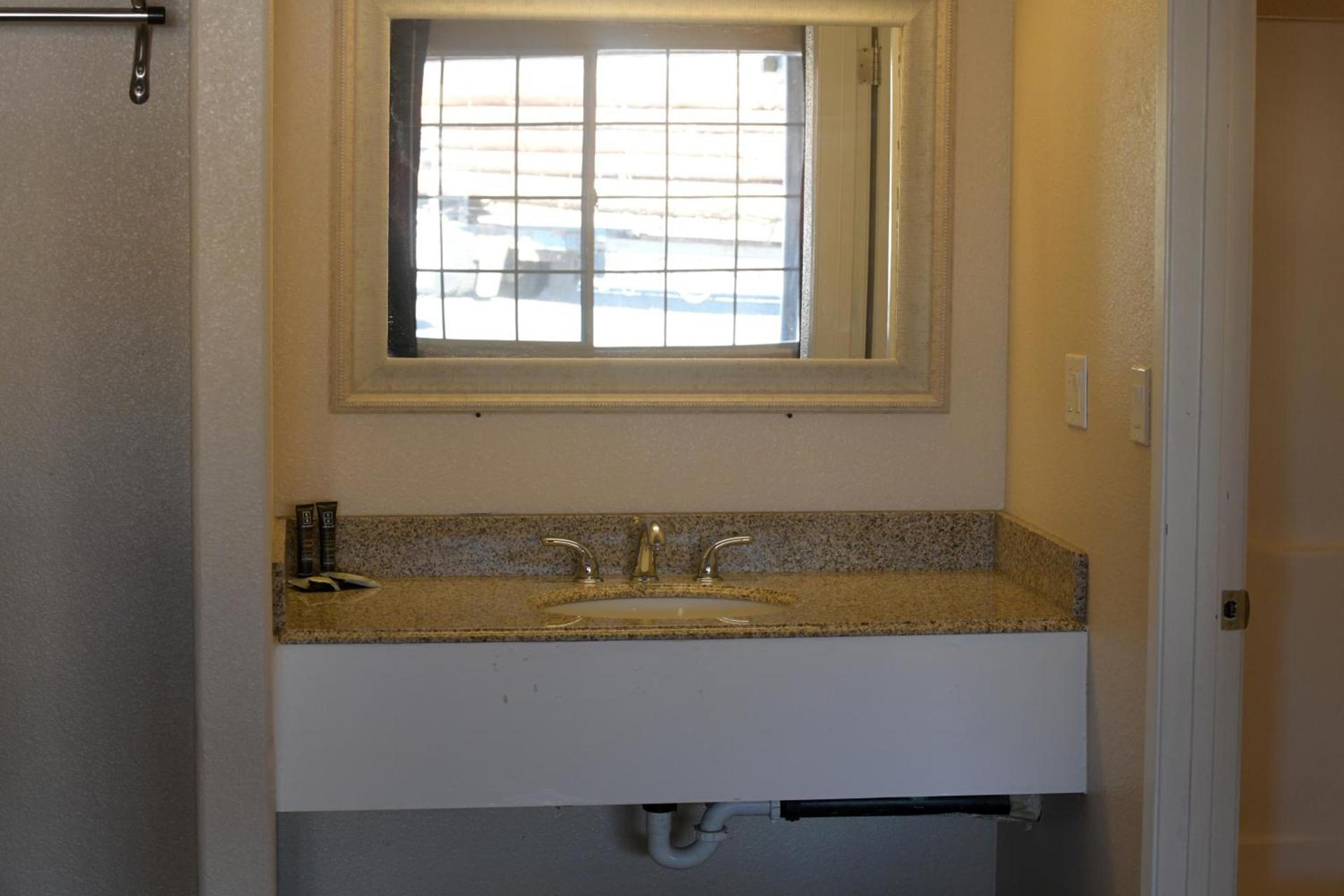A-1 Budget Motel photo 77