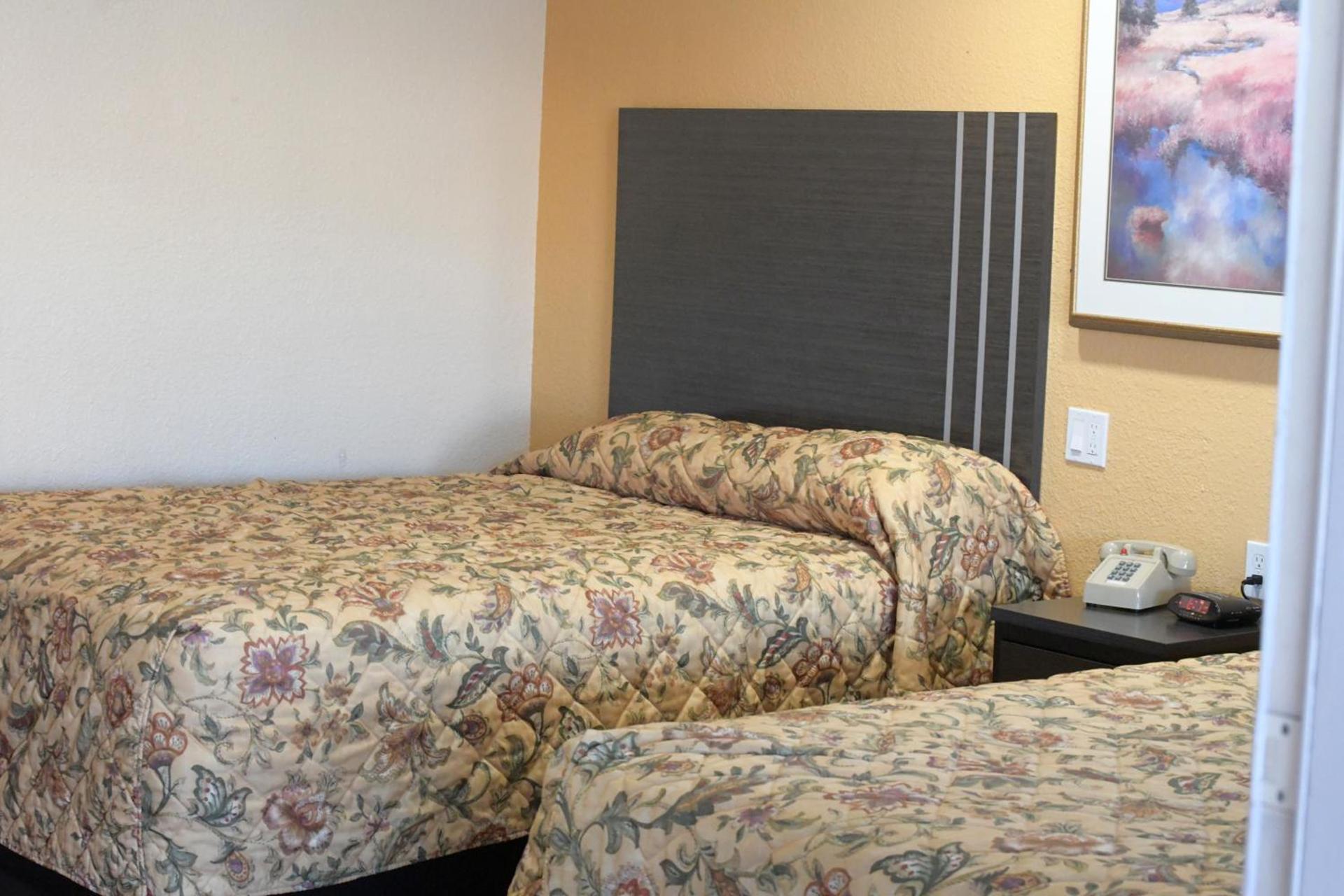 A-1 Budget Motel photo 83