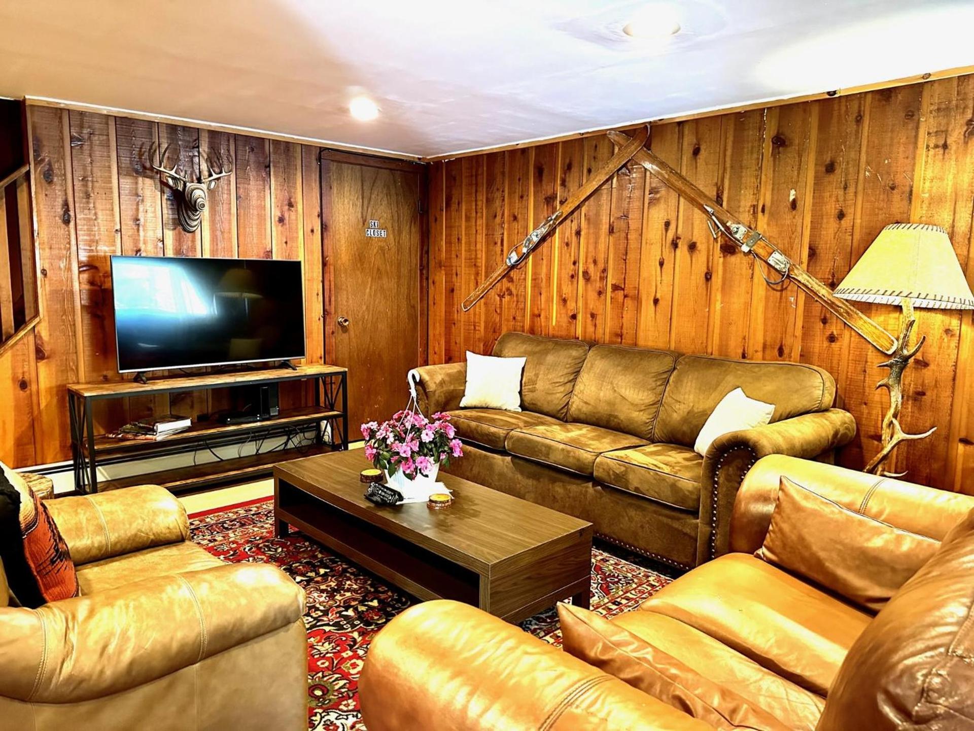 Cozy Hunter Cabins photo 26