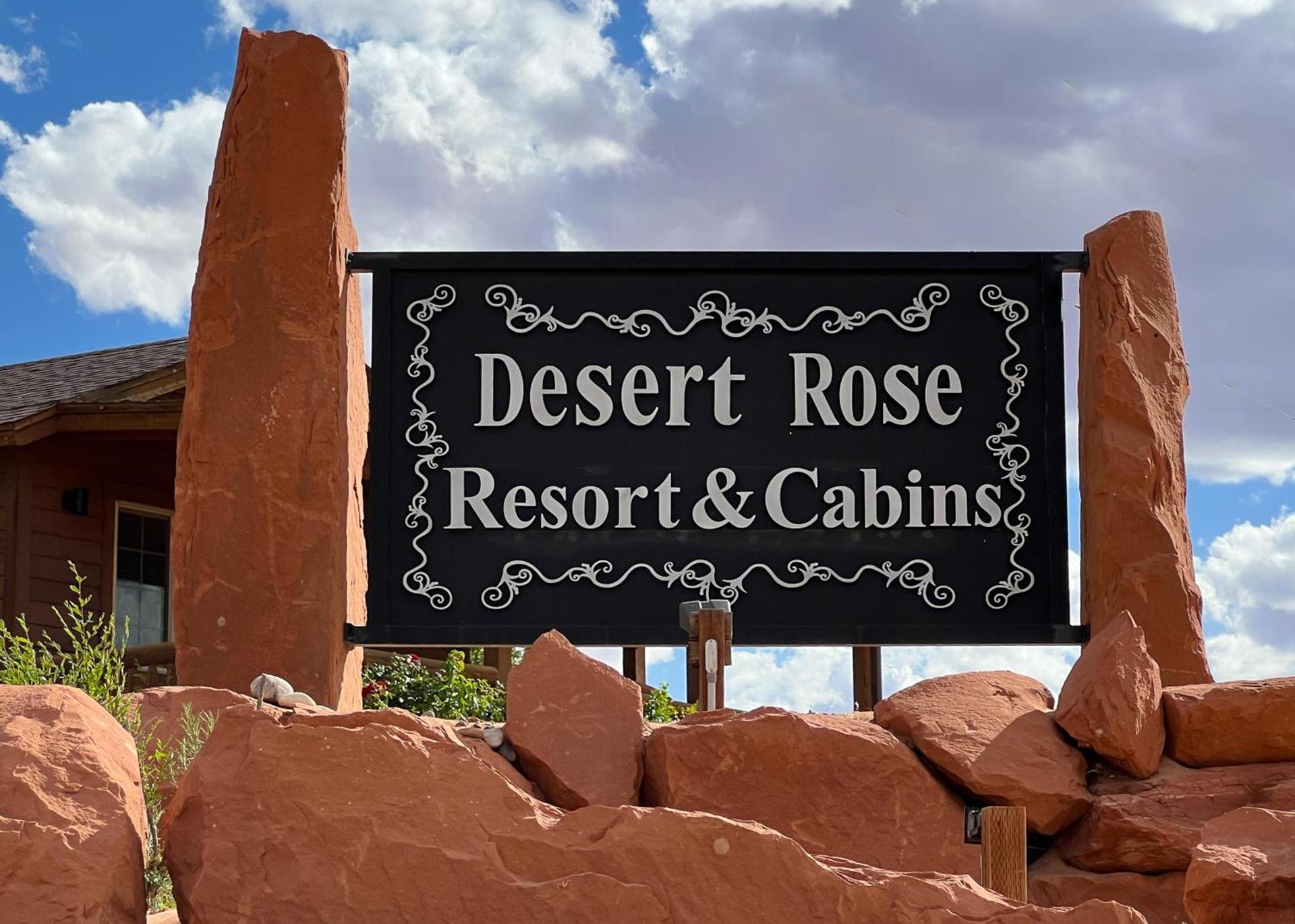 Desert Rose Resort & Cabins photo 9