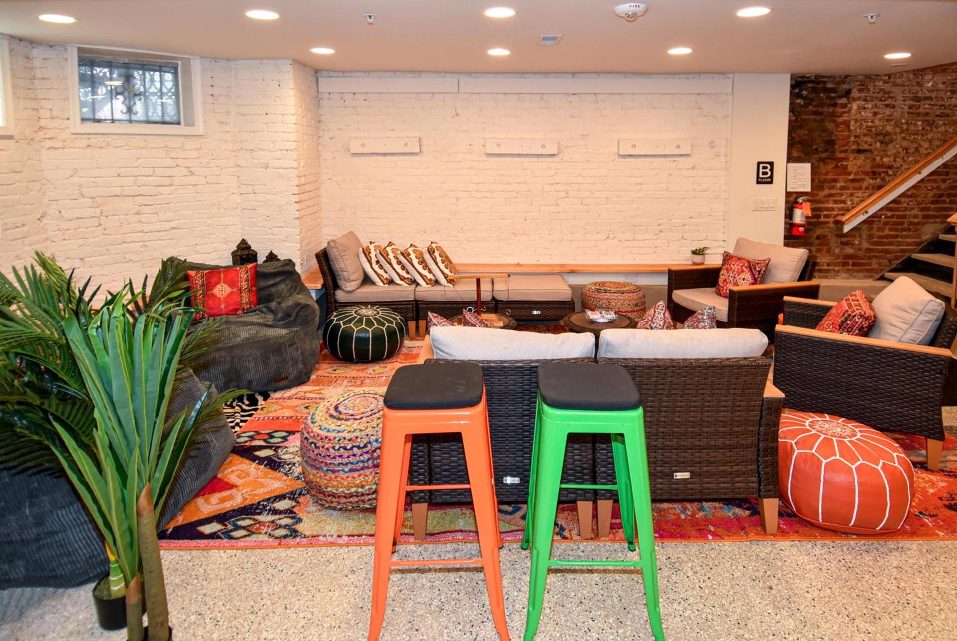 Caravan Hostel DC photo 31