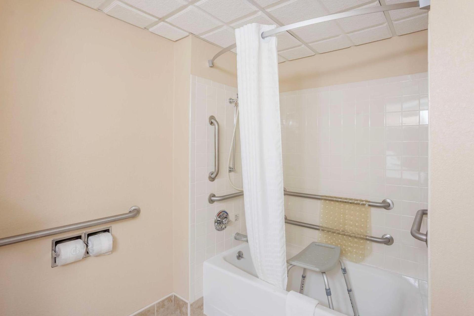 Best Western Inn at Blakeslee-Pocono photo 36