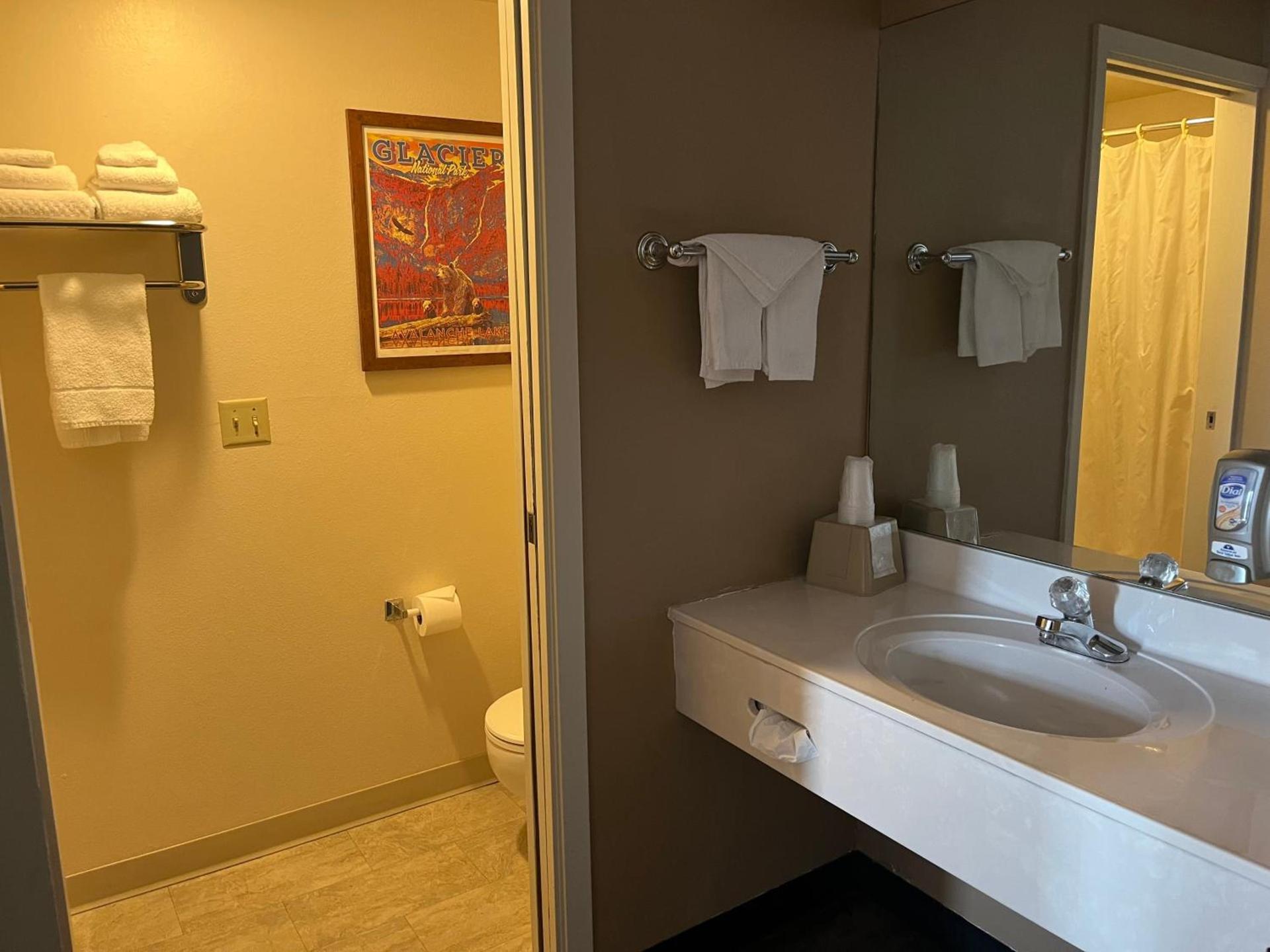 Americas Best Value Inn Kalispell photo 45