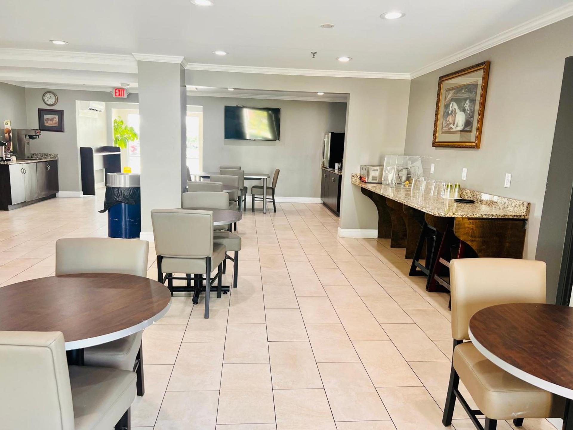 Microtel Inn by Wyndham Lexington photo 35