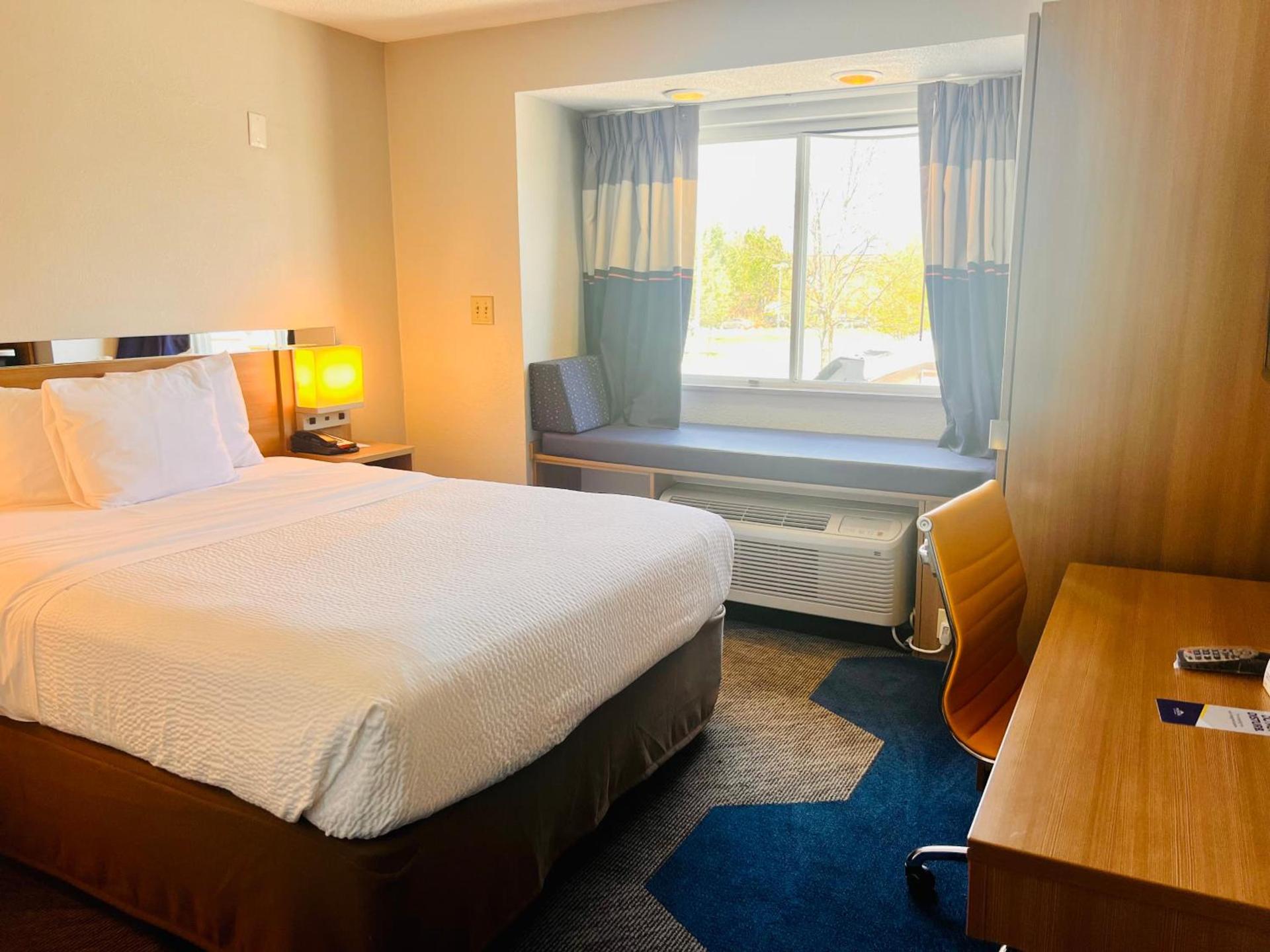 Microtel Inn by Wyndham Lexington photo 32