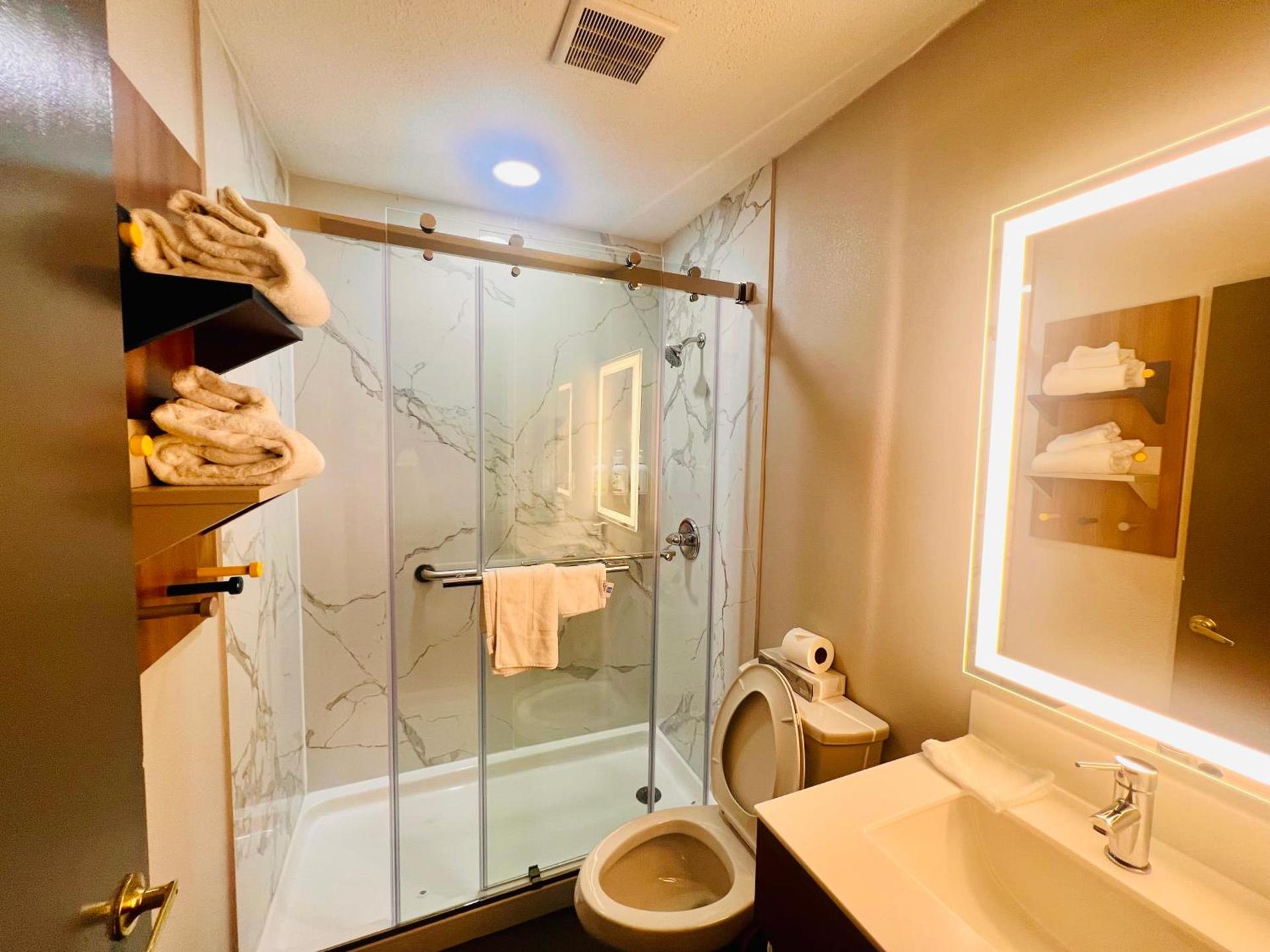 Microtel Inn by Wyndham Lexington photo 34