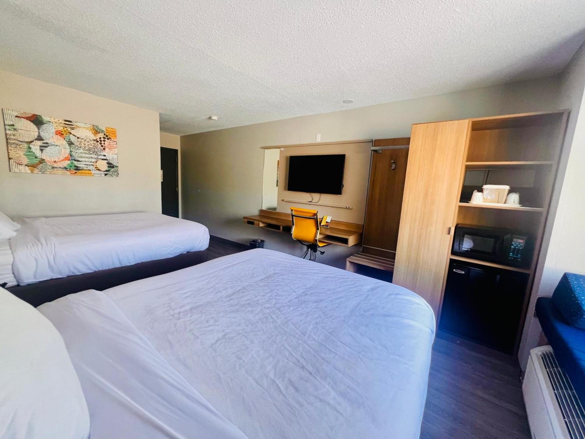 Microtel Inn by Wyndham Lexington photo 41