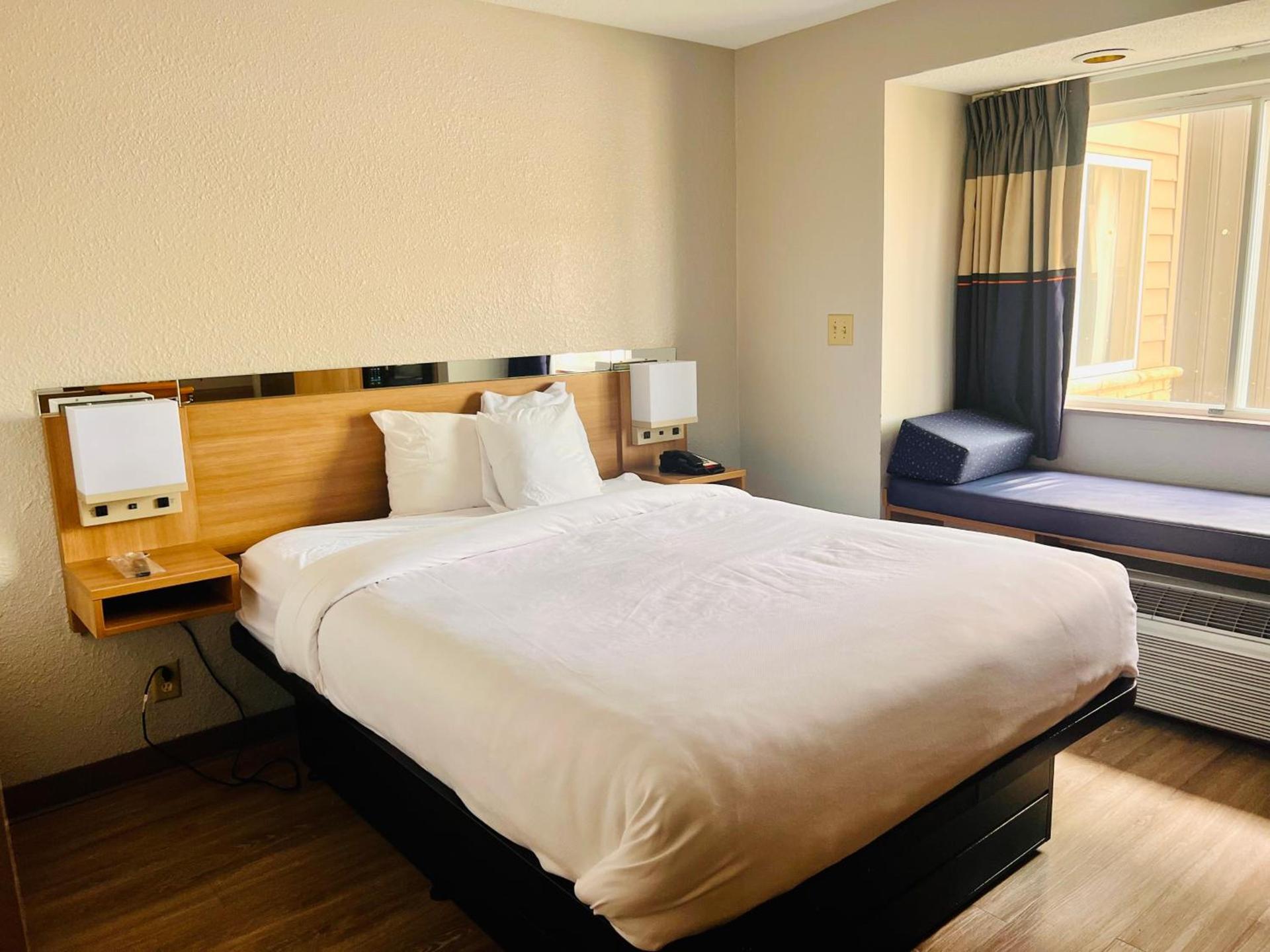 Microtel Inn by Wyndham Lexington photo 43