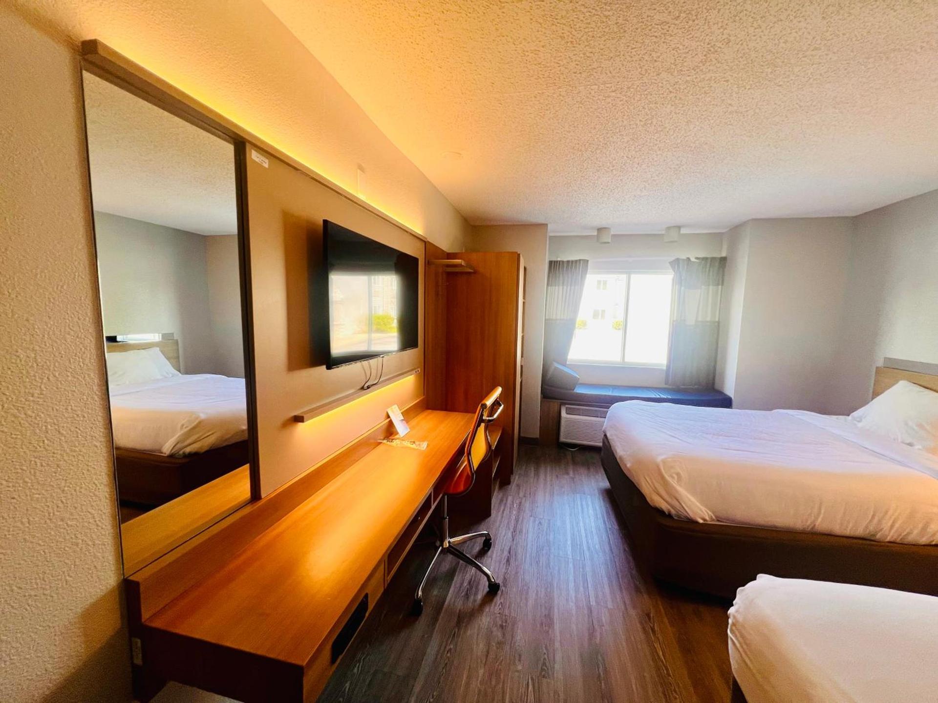 Microtel Inn by Wyndham Lexington photo 62