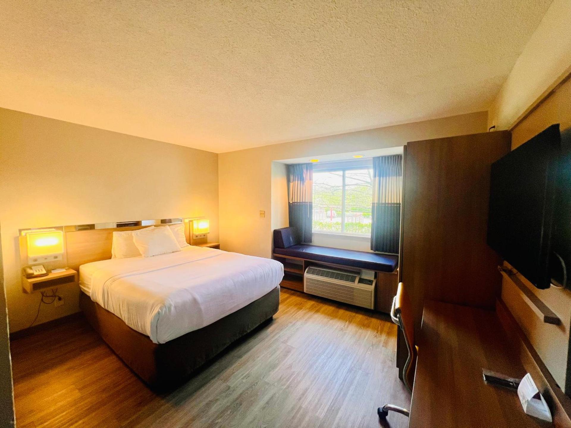 Microtel Inn by Wyndham Lexington photo 68