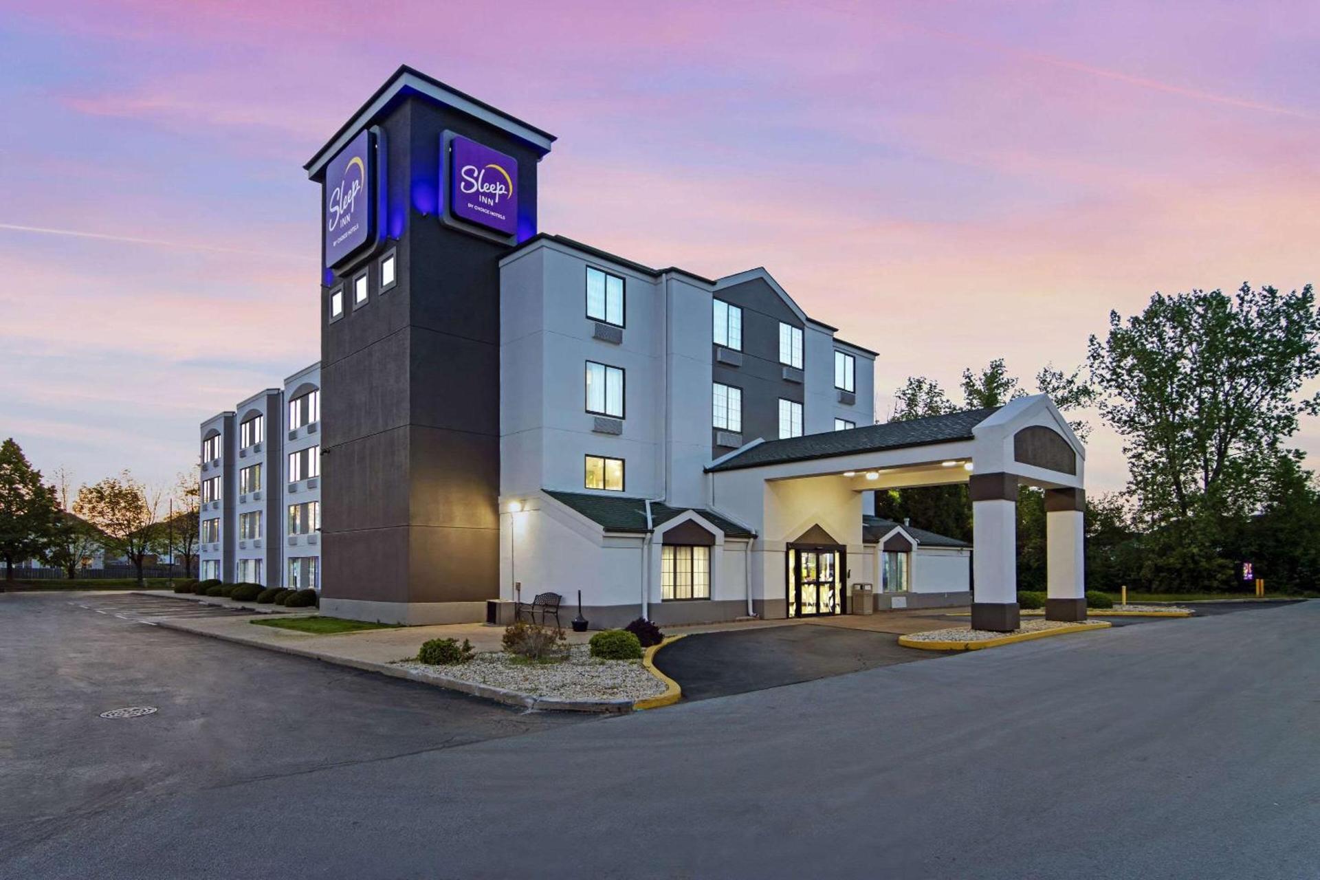 Sleep Inn near I-80 and I-94 photo 3