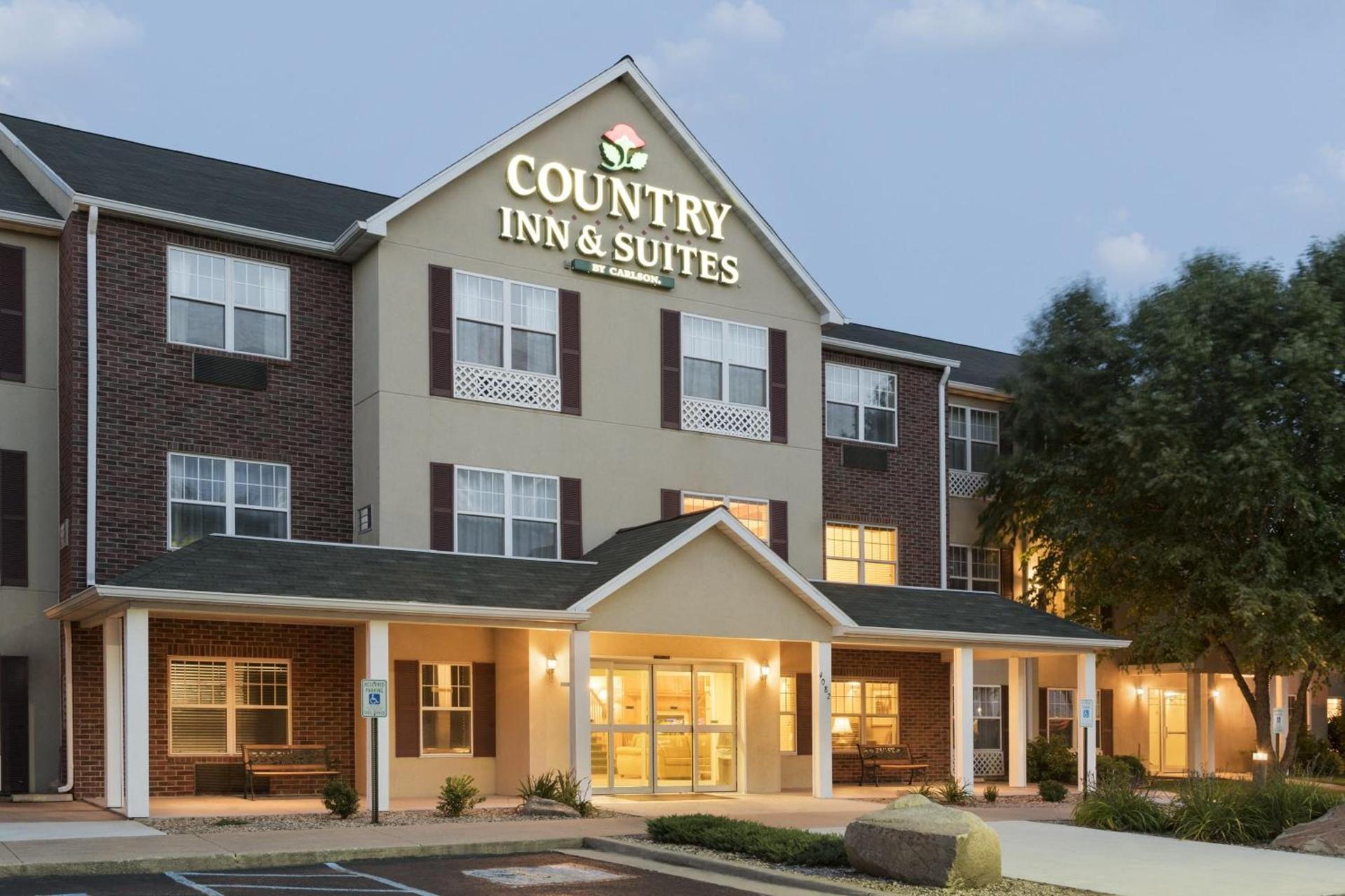 Country Inn & Suites by Radisson, Mason City, IA — hotel in Mason City