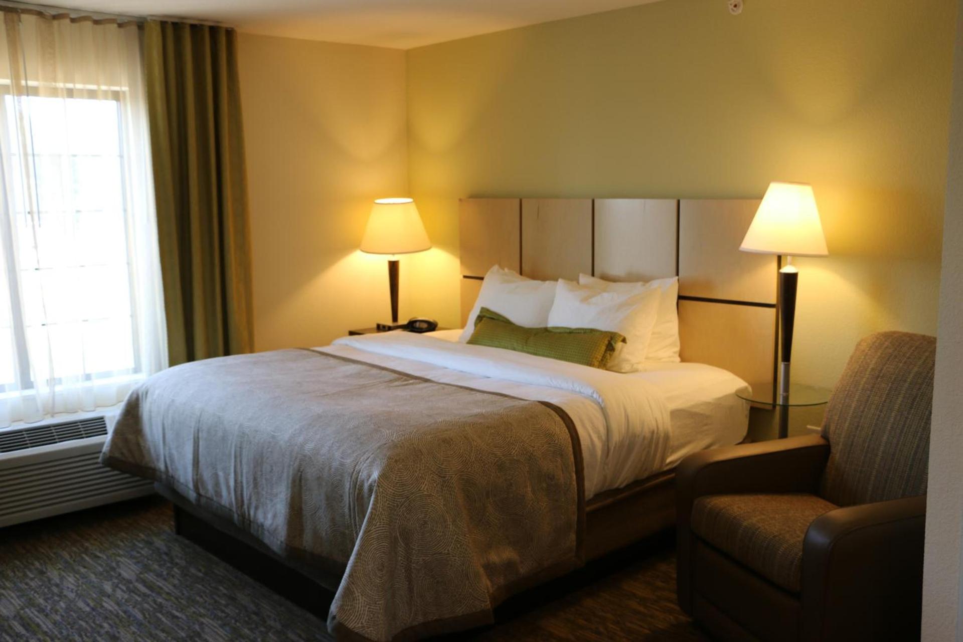 Candlewood Suites Bloomington by IHG photo 29