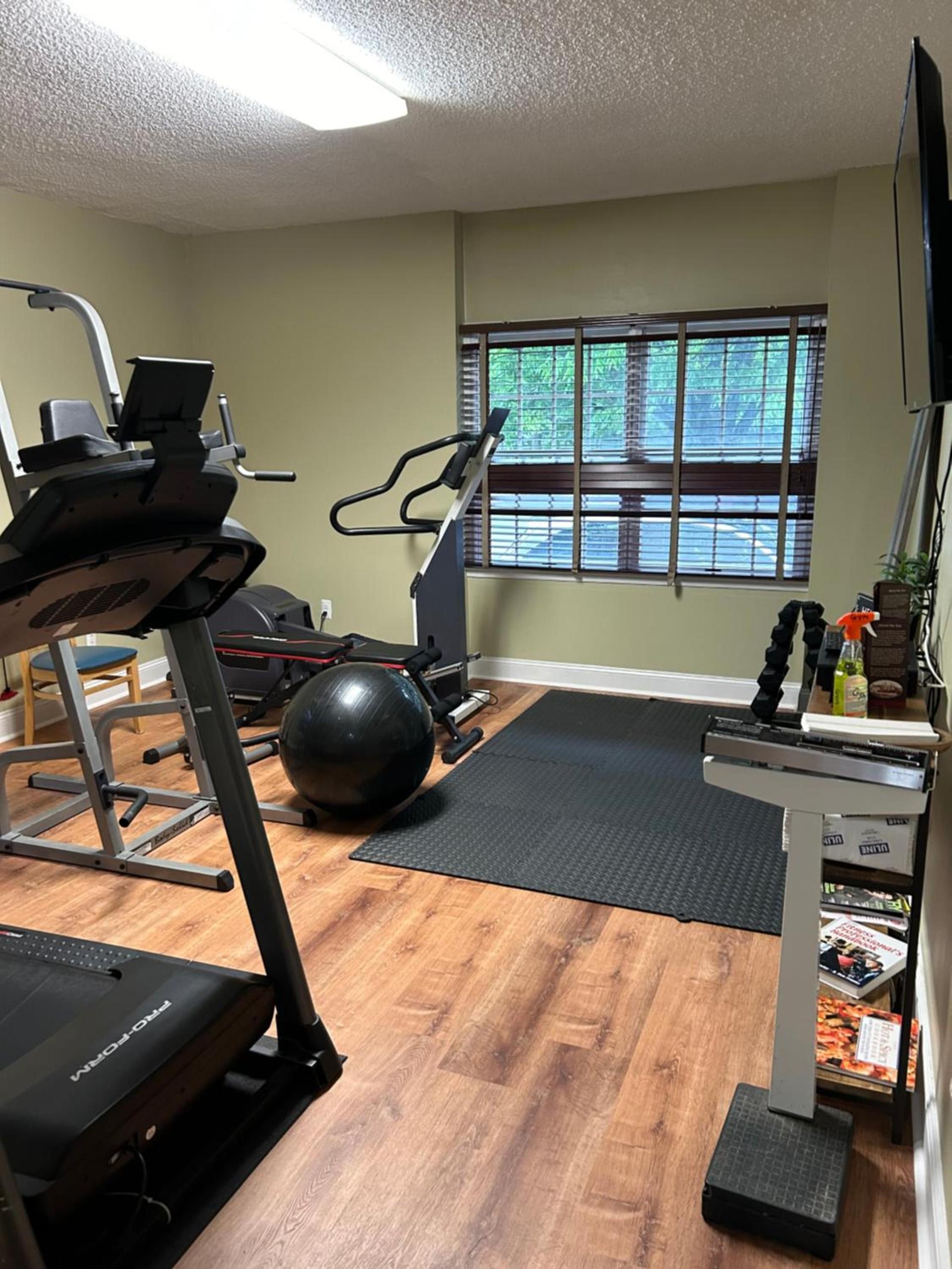 Colts Neck Inn Hotel photo 77