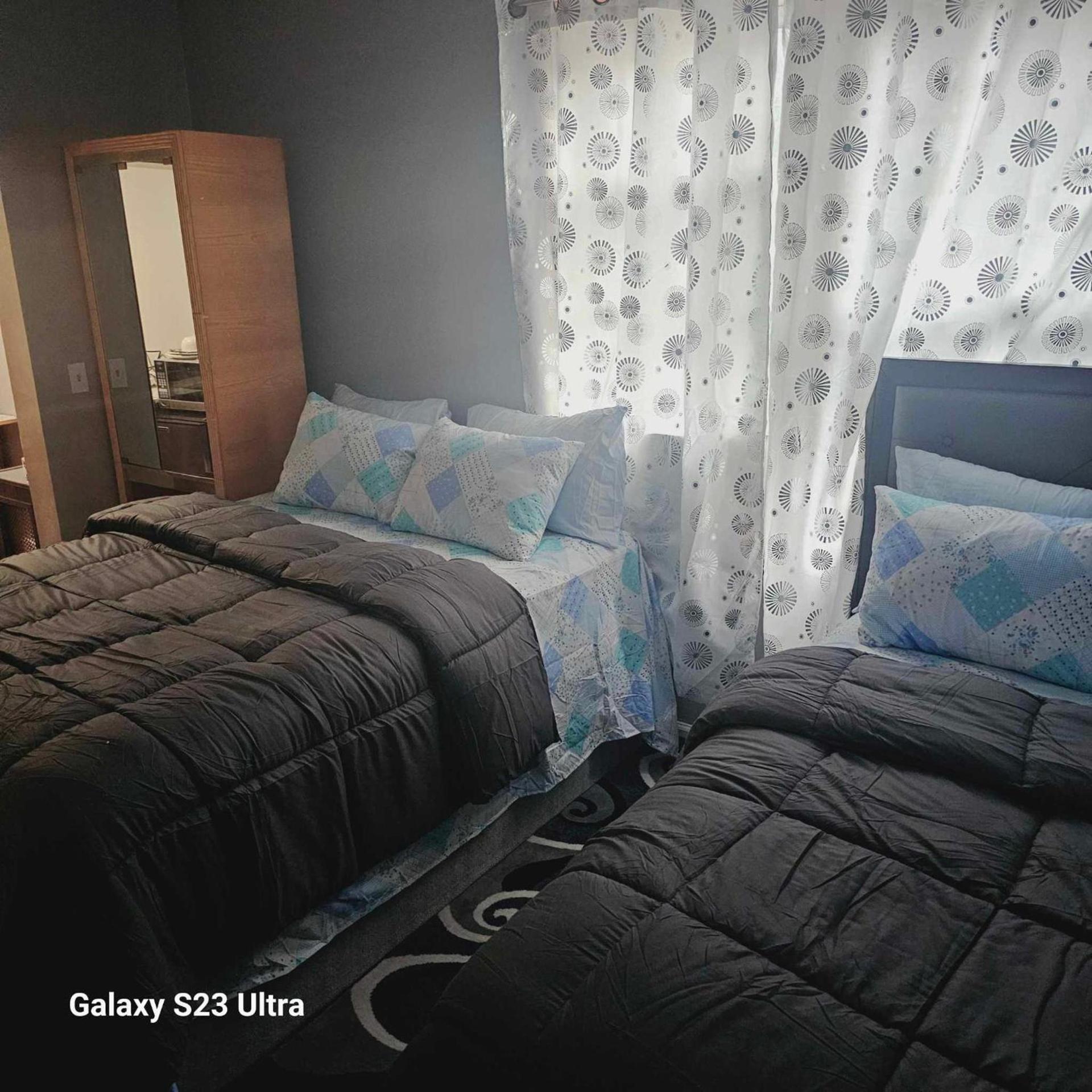 Divine Villa Guest House Harper Ave WITH FREE PRIVATE PARKING photo 9