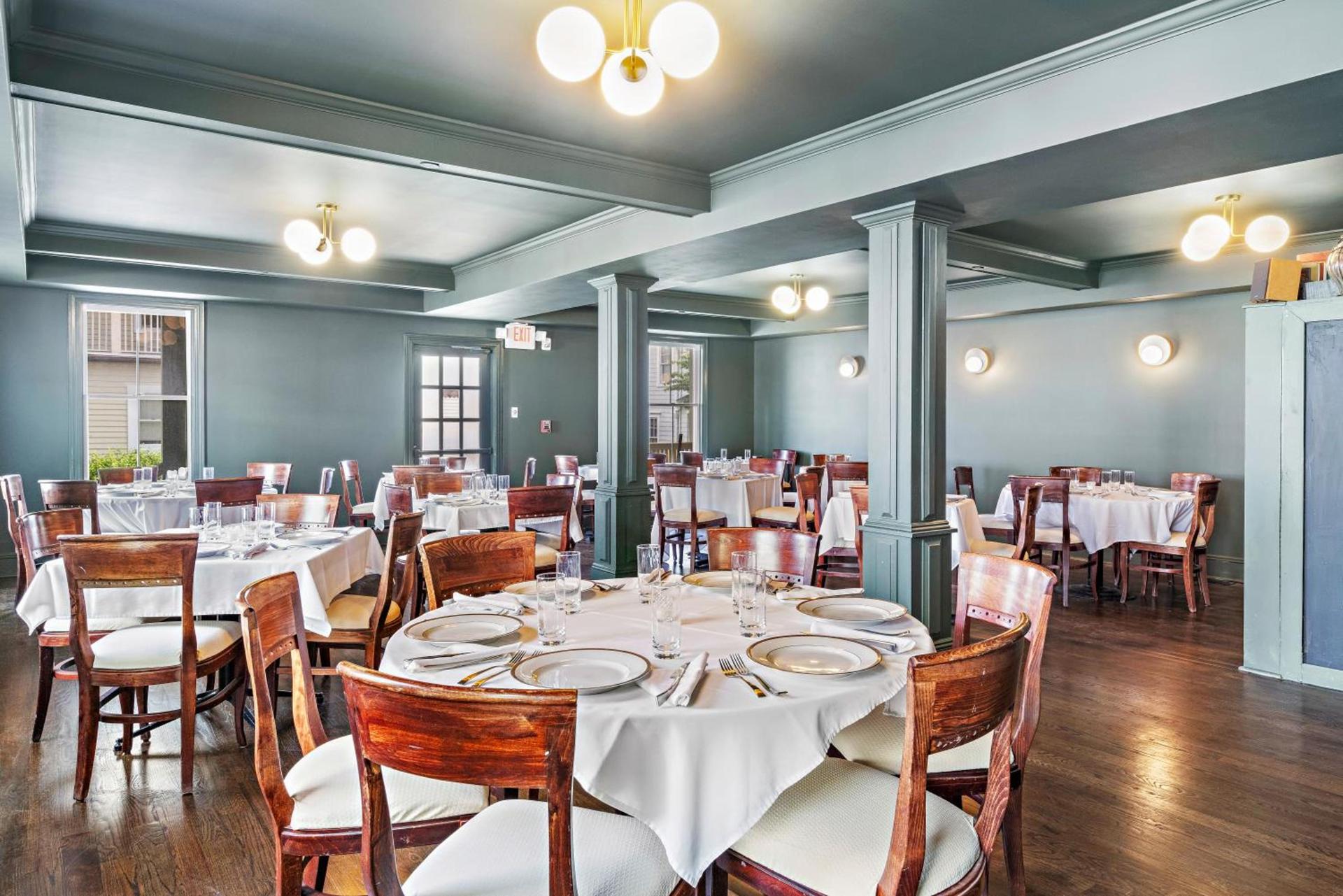 Majestic Hotel photo 12