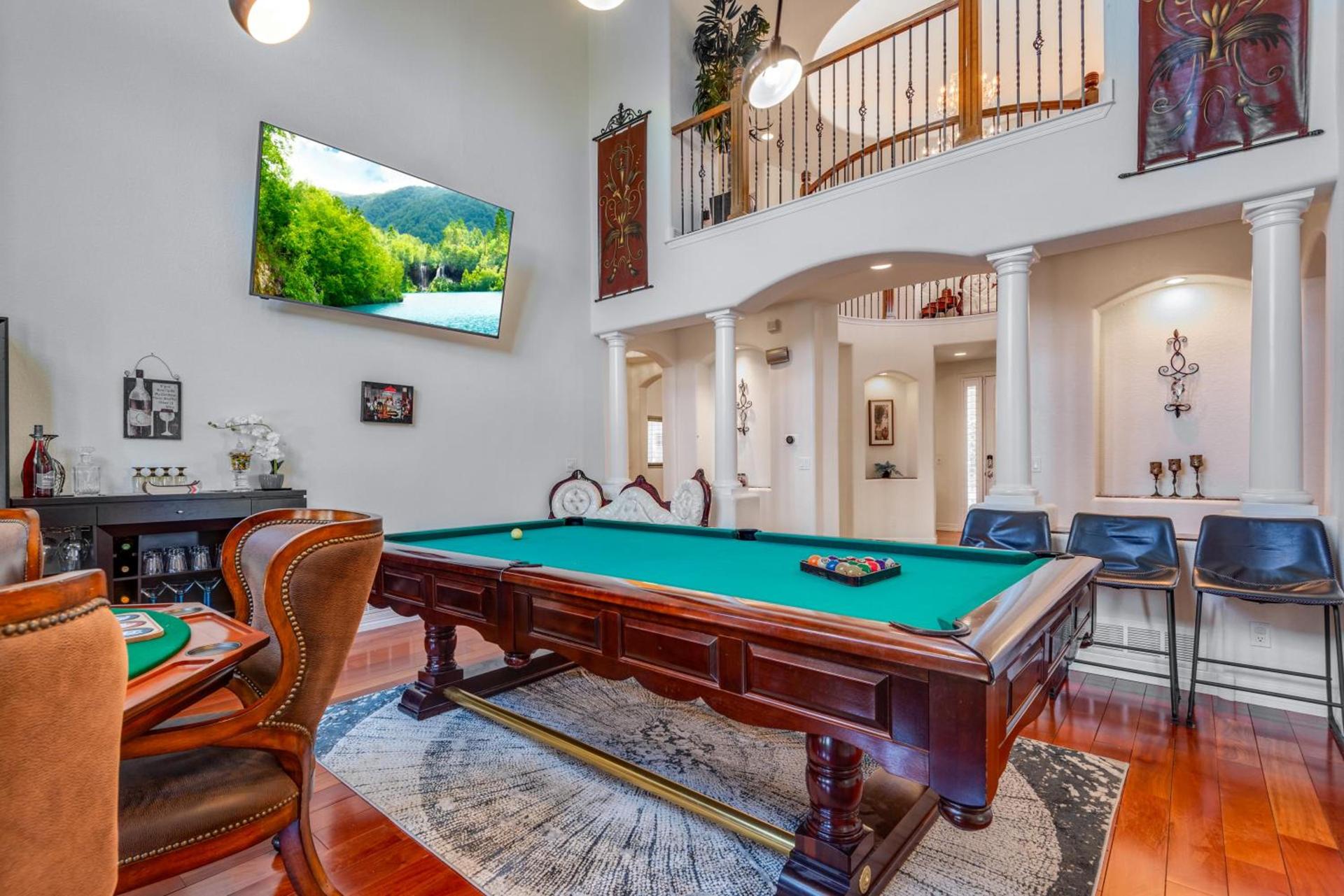 Cozy Winter Escape Scenic View, Luxury, Pool Tabl photo 44