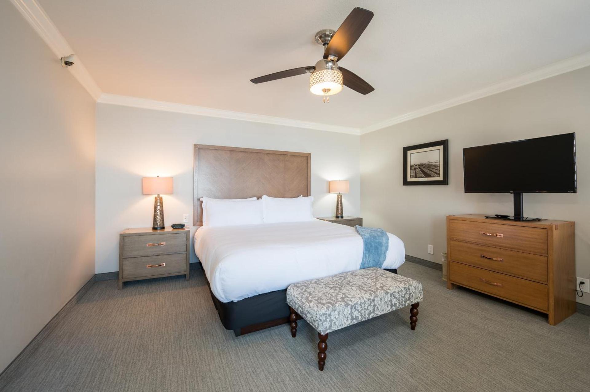 456 Embarcadero Inn & Suites photo 65