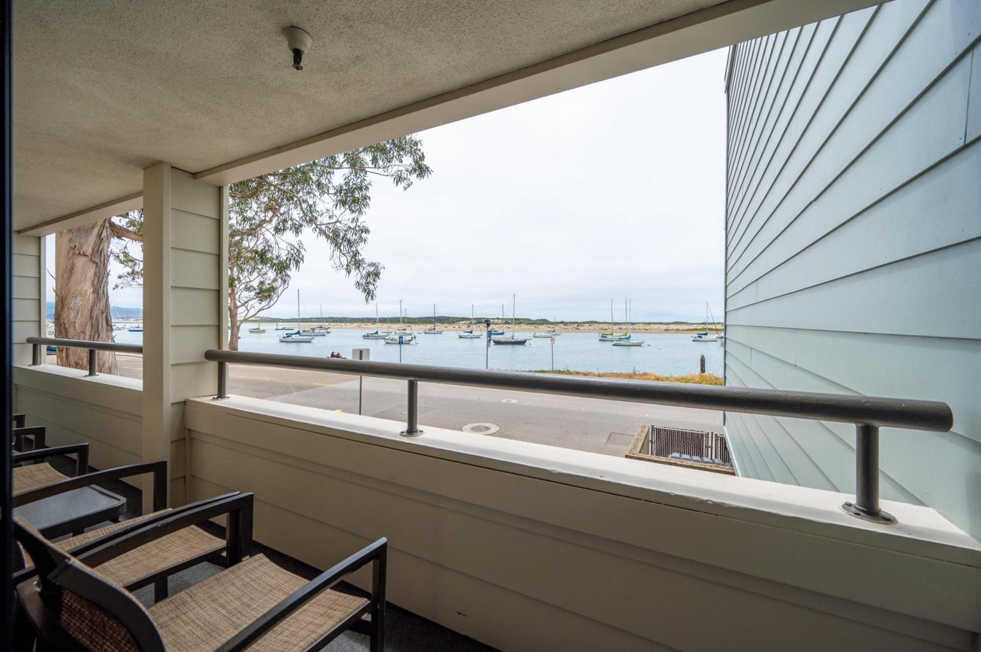 456 Embarcadero Inn & Suites photo 3
