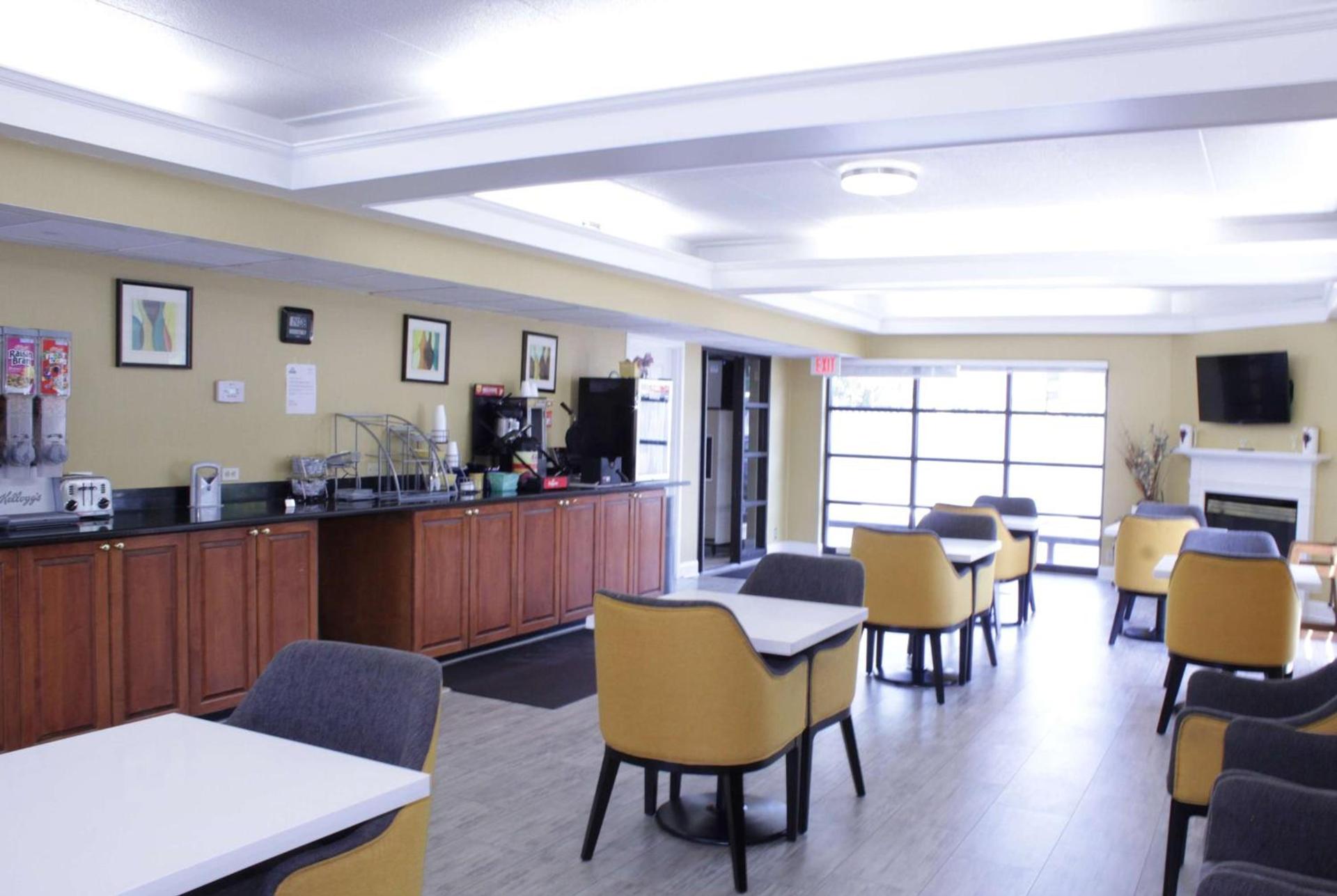Days Inn by Wyndham Salem photo 10