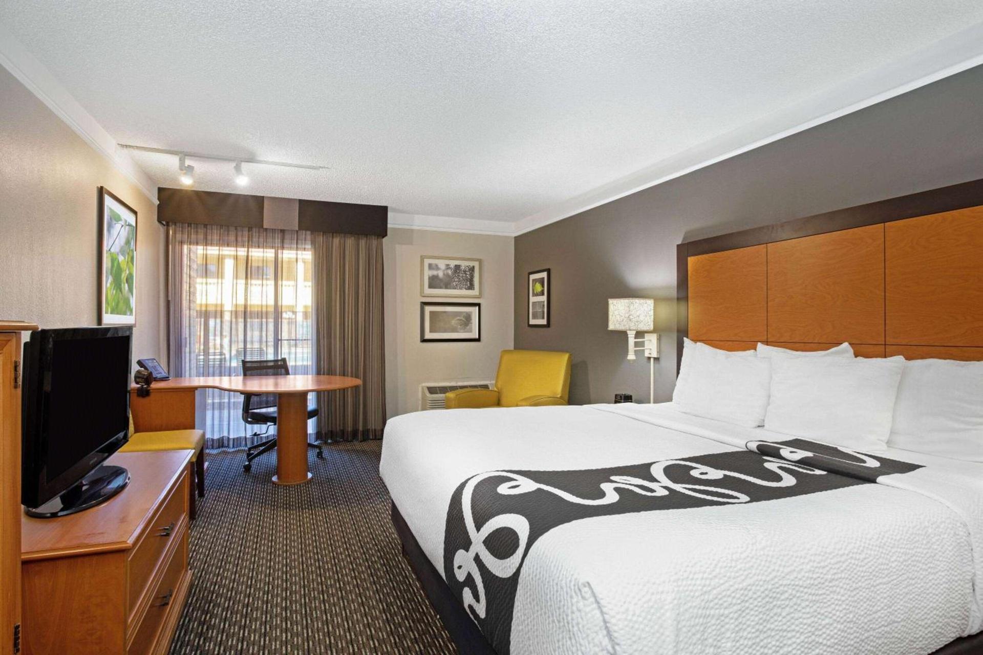 La Quinta Inn by Wyndham Tucson East photo 10