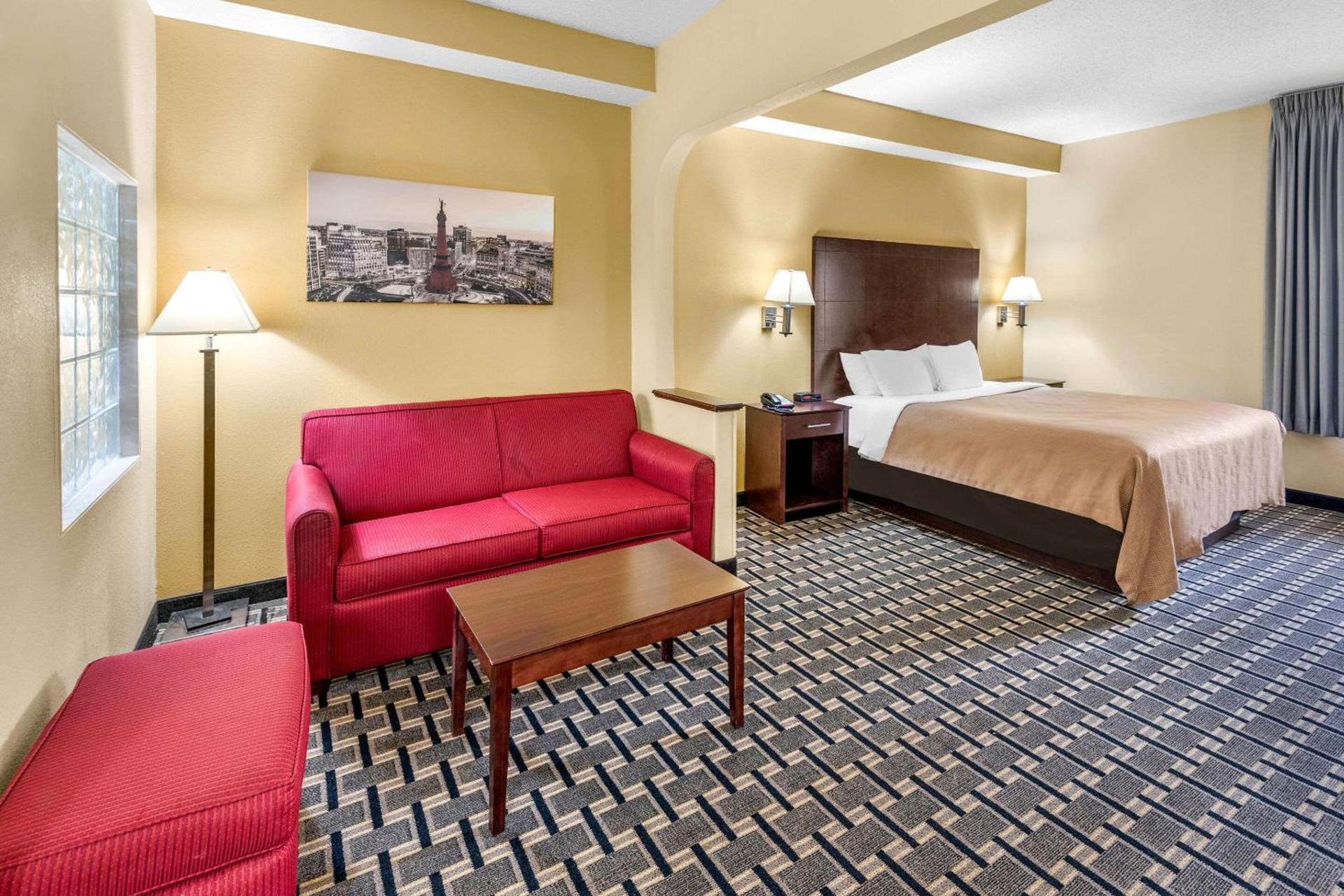 Clarion Inn & Suites Indianapolis Northwest photo 14