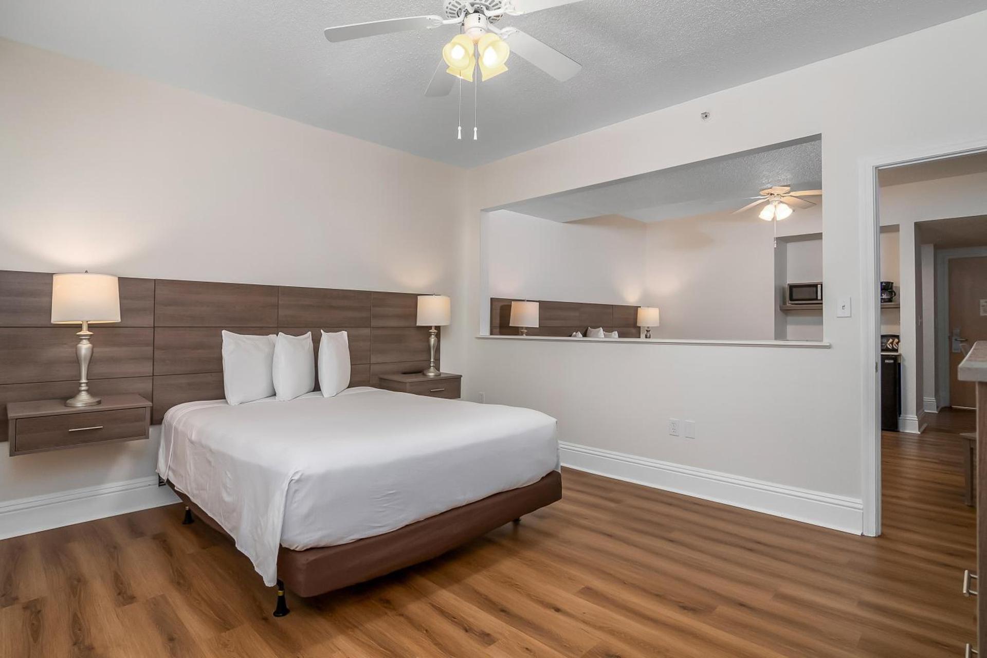 Naples Park Central Hotel photo 19