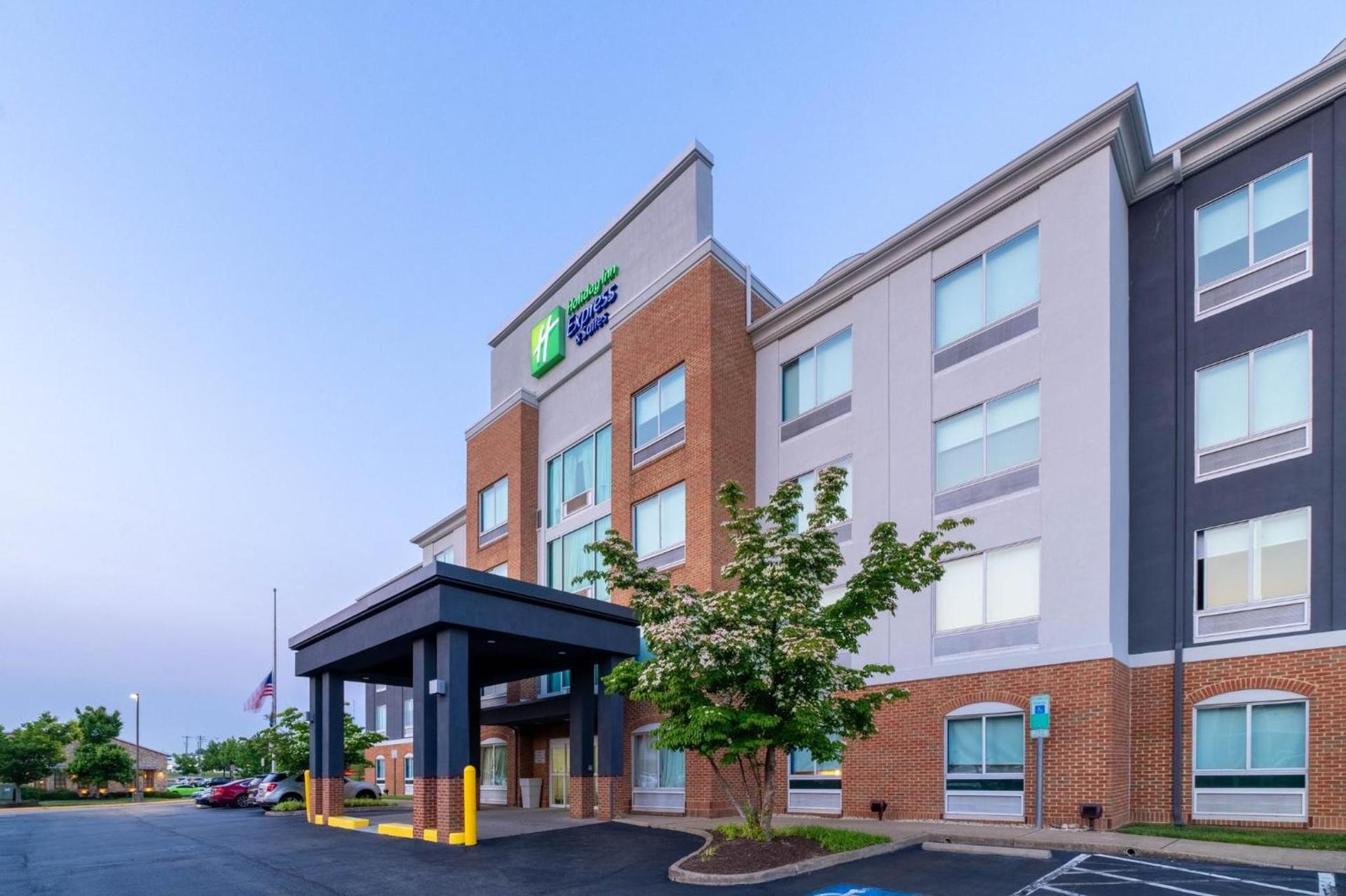 Holiday Inn Express Hotel & Suites Woodbridge by IHG photo 51